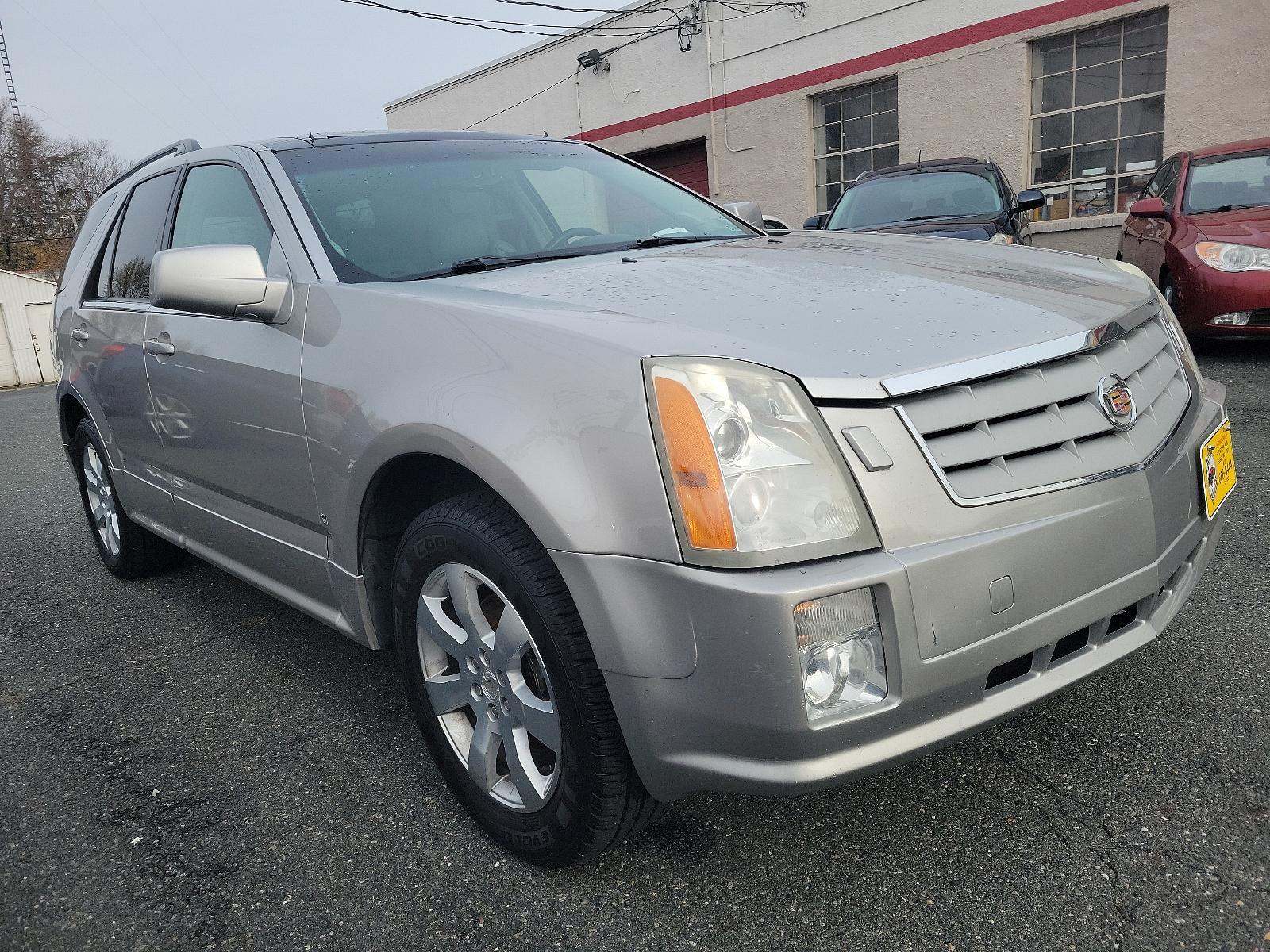 2006 Light Platinum - 67U /Light Gray - 13 Cadillac SRX (1GYEE637460) with an ENGINE, 3.6L V6 VVT engine, located at 50 Eastern Blvd., Essex, MD, 21221, (410) 686-3444, 39.304367, -76.484947 - This 2006 Cadillac SRX 4dr v6 SUV delivers elegance and performance in one impressive package. Drenched in a striking Light Platinum exterior, the vehicle is a visual treat. Inside, a beautiful Light Gray interior offers luxurious comfort, ensuring a pleasurable driving experience. Powered by a 3.6L - Photo #2