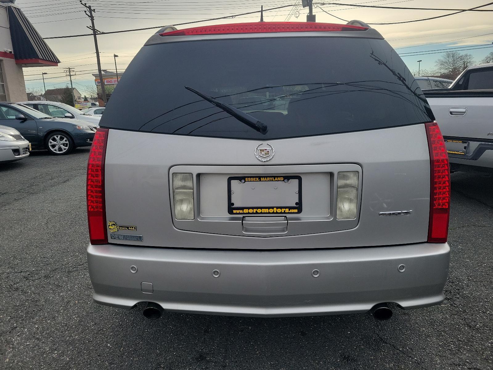 2006 Light Platinum - 67U /Light Gray - 13 Cadillac SRX (1GYEE637460) with an ENGINE, 3.6L V6 VVT engine, located at 50 Eastern Blvd., Essex, MD, 21221, (410) 686-3444, 39.304367, -76.484947 - This 2006 Cadillac SRX 4dr v6 SUV delivers elegance and performance in one impressive package. Drenched in a striking Light Platinum exterior, the vehicle is a visual treat. Inside, a beautiful Light Gray interior offers luxurious comfort, ensuring a pleasurable driving experience. Powered by a 3.6L - Photo #4