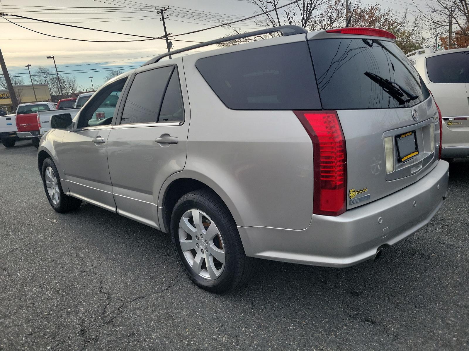 2006 Light Platinum - 67U /Light Gray - 13 Cadillac SRX (1GYEE637460) with an ENGINE, 3.6L V6 VVT engine, located at 50 Eastern Blvd., Essex, MD, 21221, (410) 686-3444, 39.304367, -76.484947 - This 2006 Cadillac SRX 4dr v6 SUV delivers elegance and performance in one impressive package. Drenched in a striking Light Platinum exterior, the vehicle is a visual treat. Inside, a beautiful Light Gray interior offers luxurious comfort, ensuring a pleasurable driving experience. Powered by a 3.6L - Photo #5