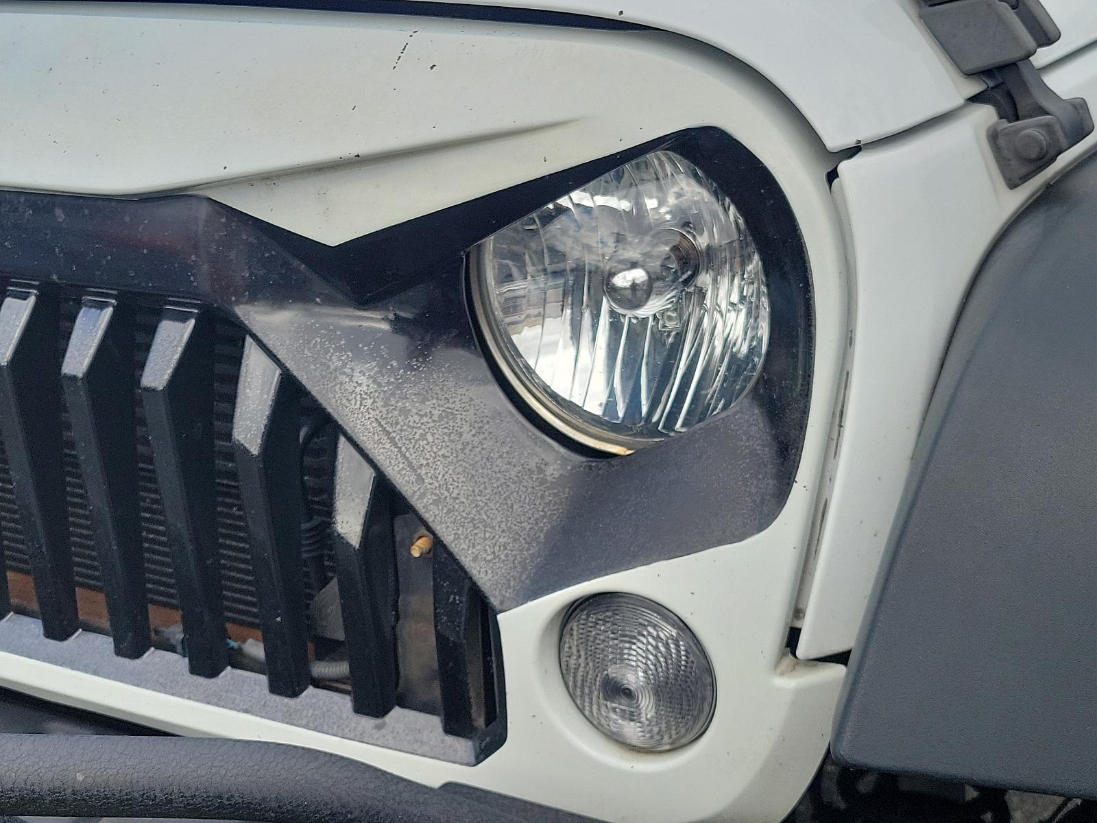 2015 Bright White Clearcoat - PW7 /Black - A7X9 Jeep Wrangler Sport (1C4AJWAGXFL) with an ENGINE: 3.6L V6 24V VVT engine, located at 50 Eastern Blvd., Essex, MD, 21221, (410) 686-3444, 39.304367, -76.484947 - Experience the thrill of off-road adventure with the 2015 Jeep Wrangler Sport 4WD 2dr Sport. This bold, white clearcoat exterior vehicle is powered by a 3.6L V6 24V VVT engine, ensuring unparalleled performance on any landscape. The accent-black interior imbues sophistication and comfort throughout - Photo #8