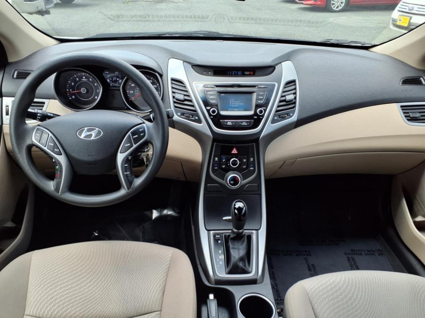 2015 Quartz White Pearl Hyundai ELANTRA SE (5NPDH4AEXFH) with an 1.8L 1.8L I4 145hp 130ft. lbs. Sequential-Port F.I. engine, 6-Speed Shiftable Automatic transmission, located at 50 Eastern Blvd., Essex, MD, 21221, (410) 686-3444, 39.304367, -76.484947 - Photo#13