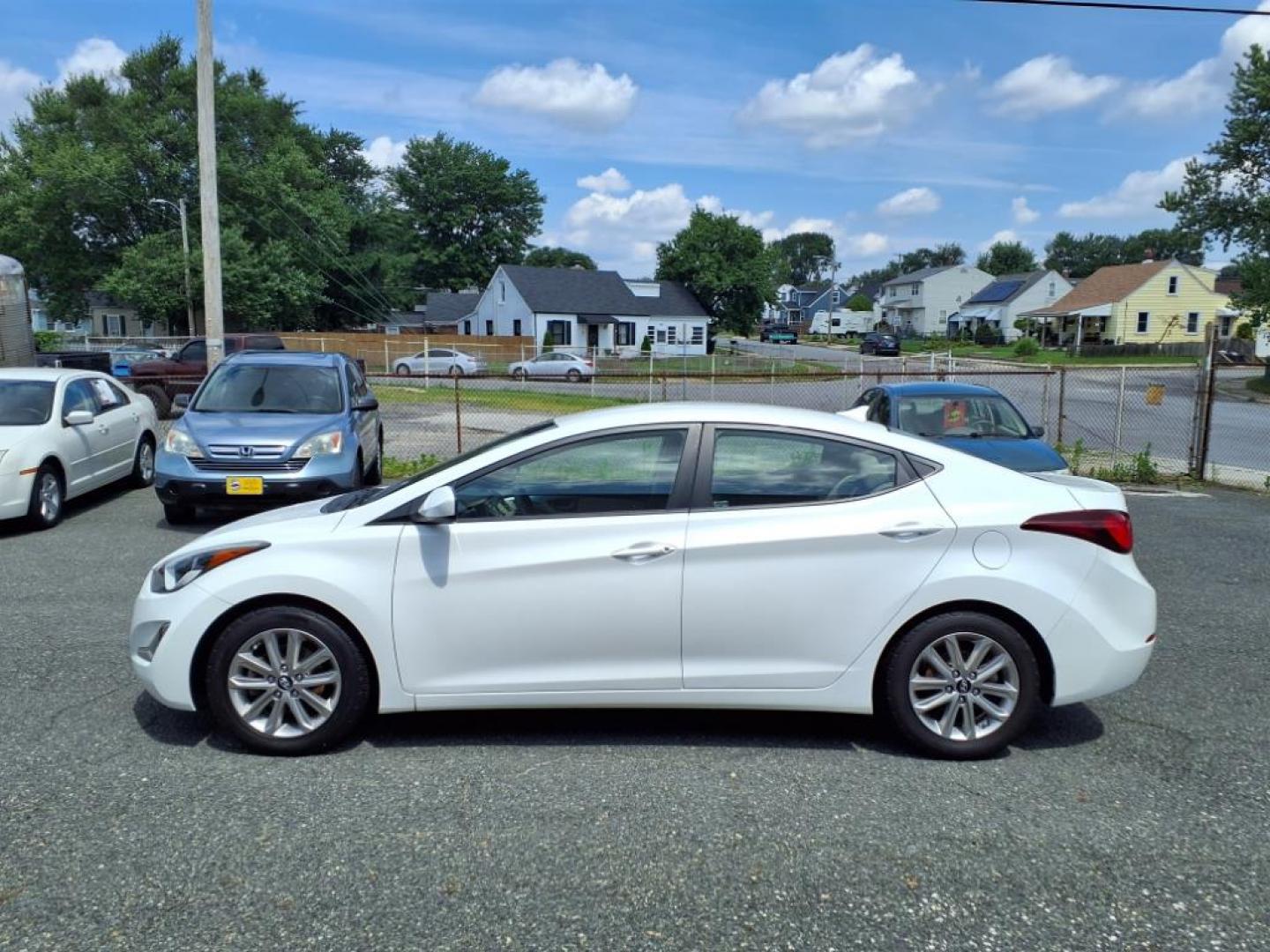 2015 Quartz White Pearl Hyundai ELANTRA SE (5NPDH4AEXFH) with an 1.8L 1.8L I4 145hp 130ft. lbs. Sequential-Port F.I. engine, 6-Speed Shiftable Automatic transmission, located at 50 Eastern Blvd., Essex, MD, 21221, (410) 686-3444, 39.304367, -76.484947 - Photo#1