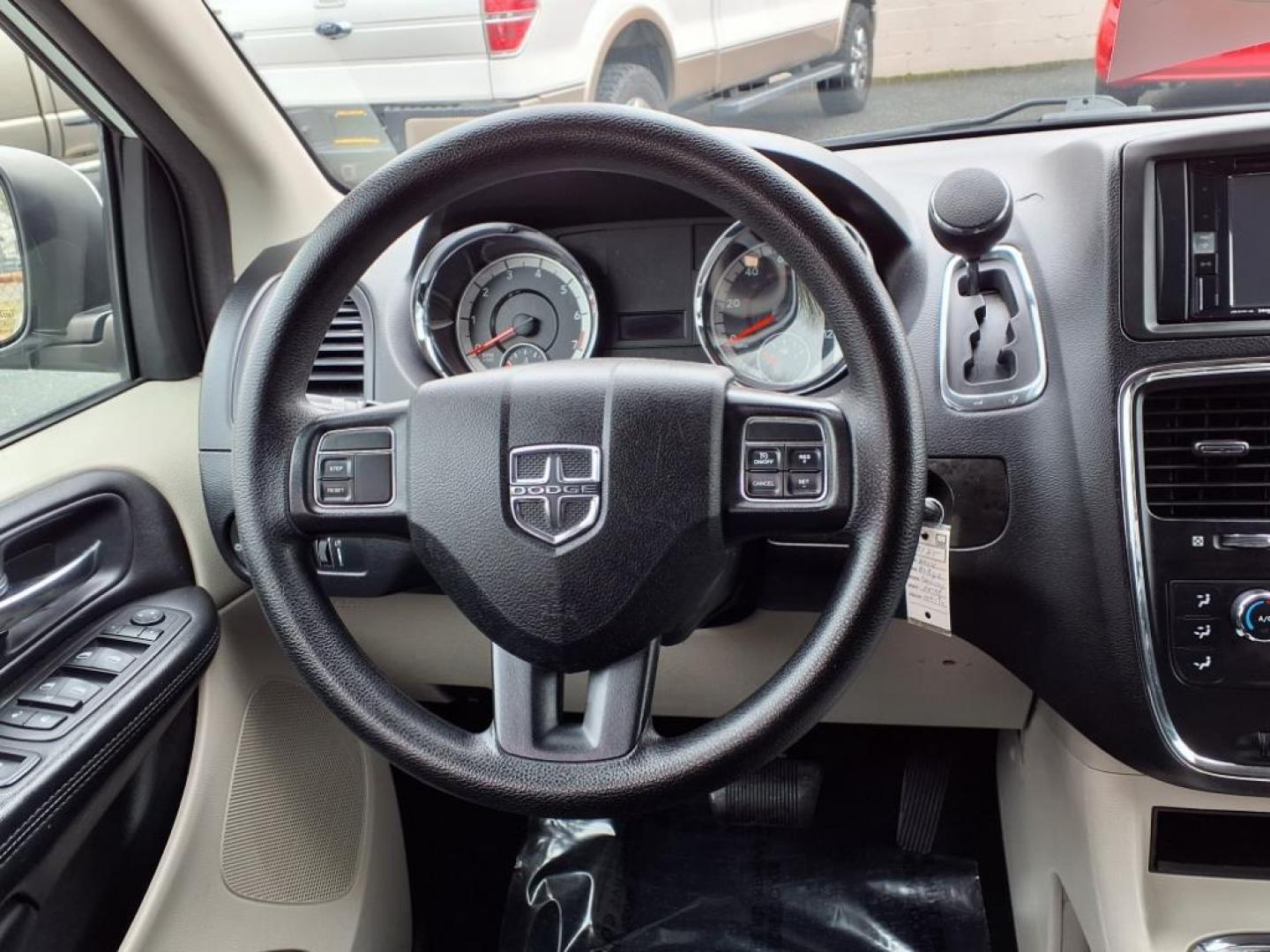2014 Bright White Clear Coat Dodge Grand Caravan SXT (2C4RDGCG3ER) with an 3.6L Pentastar 3.6L Flex Fuel V6 283hp 260ft. lbs. Sequential-Port F.I. engine, 6-Speed Shiftable Automatic transmission, located at 50 Eastern Blvd., Essex, MD, 21221, (410) 686-3444, 39.304367, -76.484947 - Photo#14