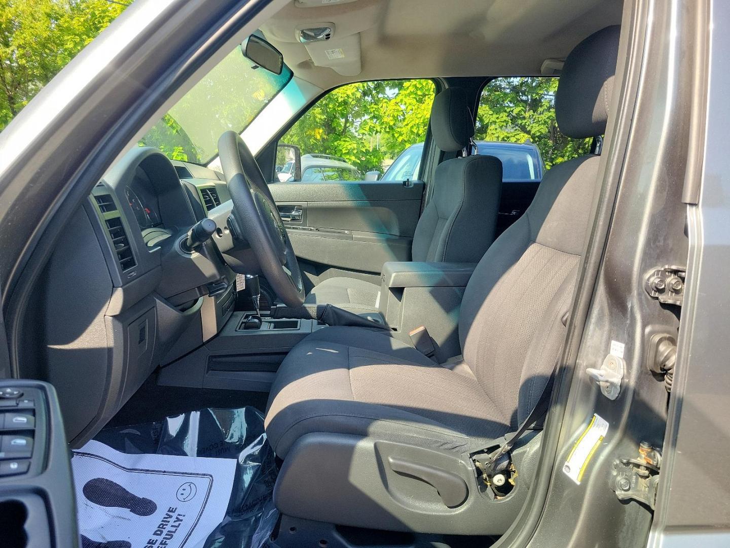 2012 Mineral Gray Metallic - PDM /Dark Slate Gray Interior - ALDV Jeep Liberty Sport (1C4PJMAK1CW) with an 3.7L V6 ENGINE engine, located at 50 Eastern Blvd., Essex, MD, 21221, (410) 686-3444, 39.304367, -76.484947 - Experience the perfect mesh of off-road capability and classic design with this 2012 Jeep Liberty Sport 4WD. Its stunning Mineral Gray Metallic exterior perfectly complements the rich, Dark Slate Gray interior, creating an air of modern sophistication. Under the hood, this beauty is equipped with a - Photo#12