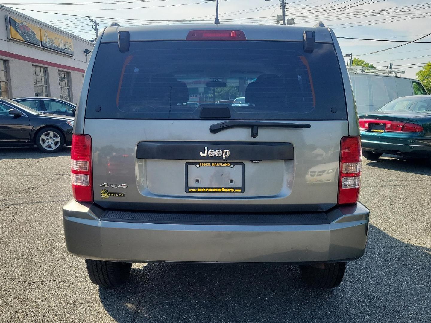 2012 Mineral Gray Metallic - PDM /Dark Slate Gray Interior - ALDV Jeep Liberty Sport (1C4PJMAK1CW) with an 3.7L V6 ENGINE engine, located at 50 Eastern Blvd., Essex, MD, 21221, (410) 686-3444, 39.304367, -76.484947 - Experience the perfect mesh of off-road capability and classic design with this 2012 Jeep Liberty Sport 4WD. Its stunning Mineral Gray Metallic exterior perfectly complements the rich, Dark Slate Gray interior, creating an air of modern sophistication. Under the hood, this beauty is equipped with a - Photo#4