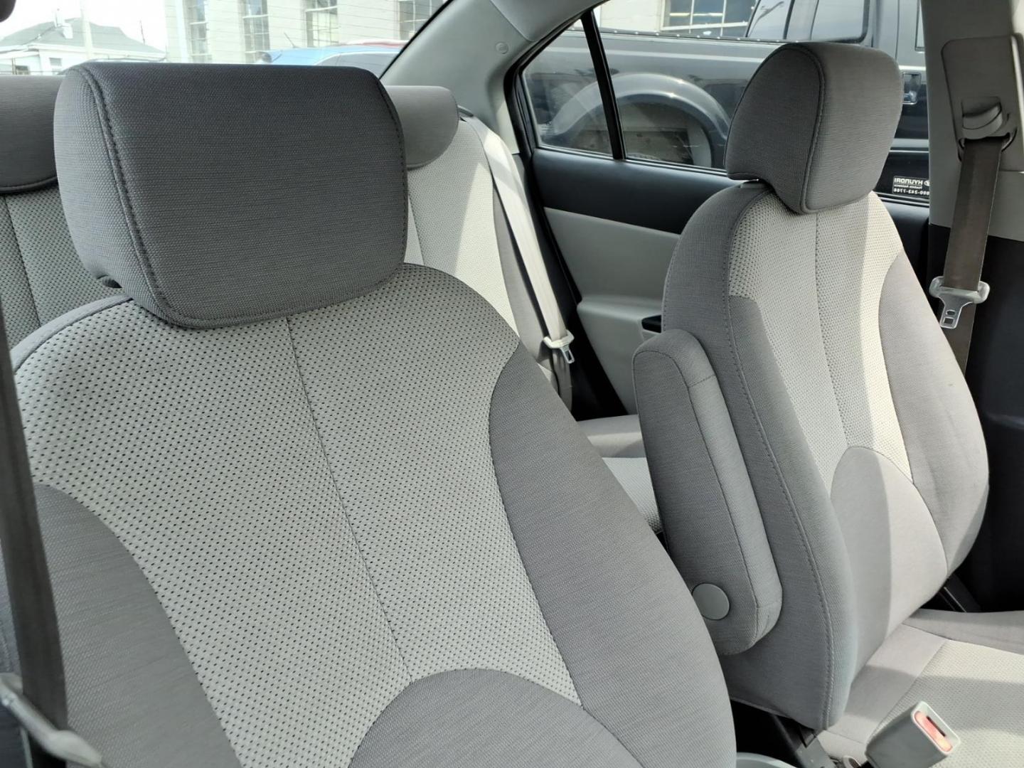 2009 Dk. Gray Hyundai ACCENT GLS (KMHCN46C59U) with an 1.6L 4 Cylinder Sequential-Port F.I. engine, Automatic transmission, located at 50 Eastern Blvd., Essex, MD, 21221, (410) 686-3444, 39.304367, -76.484947- Photo#13
