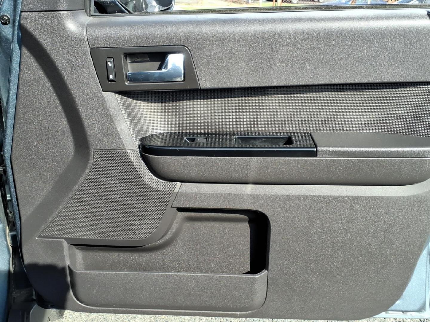 2012 Blue Ford Escape Limited (1FMCU9EG1CK) with an 3.0L 6 Cylinder Sequential-Port F.I. engine, Automatic transmission, located at 50 Eastern Blvd., Essex, MD, 21221, (410) 686-3444, 39.304367, -76.484947- Photo#14