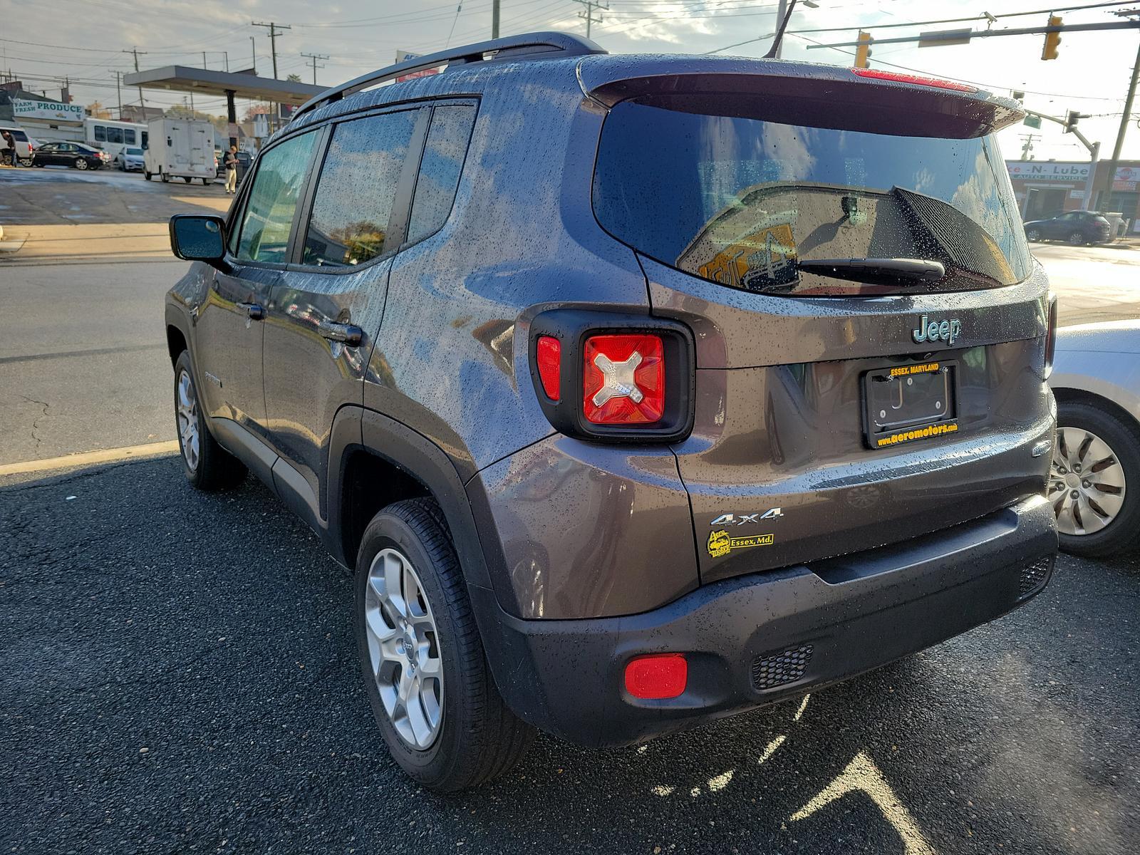 2016 BLACK /Black JEEP RENEGADE Latitude (ZACCJBBT1GP) with an ENGINE: 2.4L I4 MULTIAIR engine, located at 50 Eastern Blvd., Essex, MD, 21221, (410) 686-3444, 39.304367, -76.484947 - With car-like handling and unmatched off-road credentials, our 2016 Jeep Renegade Latitude 4X4 in Granite Crystal Metallic lets you take on those great adventures in elevated style! Powered by a 2.4 Liter 4 Cylinder that offers 180hp paired with a 9 Speed Automatic transmission for the ultimate in a - Photo #5