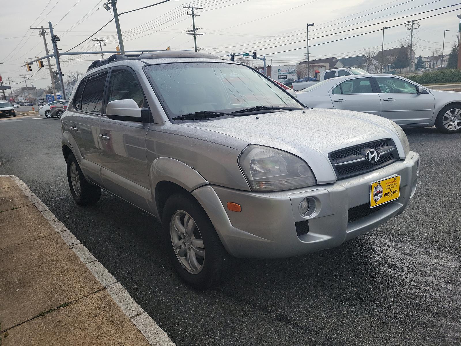 2007 Platinum - 6M /Beige - Z9 Hyundai Tucson Limited (KM8JN12D17U) with an 2.7L DOHC MPI 24-valve V6 engine engine, located at 50 Eastern Blvd., Essex, MD, 21221, (410) 686-3444, 39.304367, -76.484947 - <p>Our 2007 Hyundai Tucson Limited AWD in Platinum is comfortable around town and on the highway. Powered by a 2.7 Liter V6 that offers 173hp while connected to a responsive 4 Speed Automatic transmission for ample passing power. The handling of this All Wheel Drive SUV is smooth and agile, as you r - Photo #2