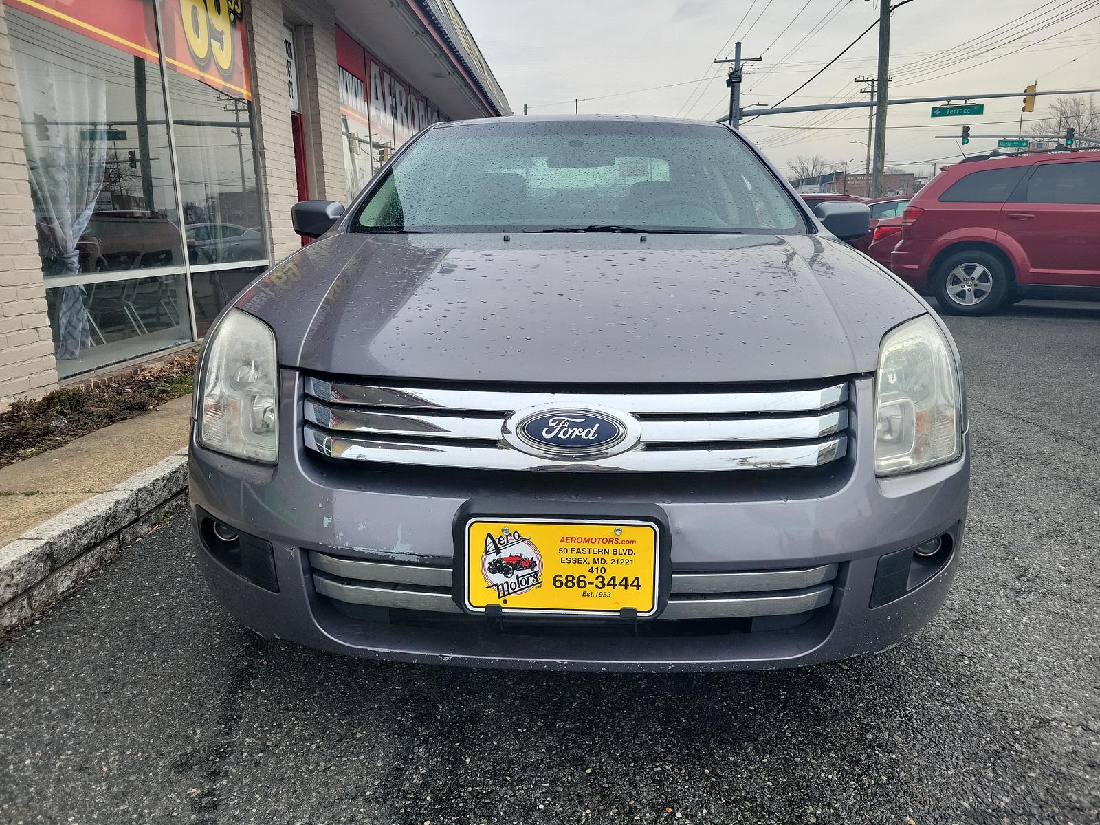 2007 Tungsten Silver Metallic - T8 /Charcoal - W Ford Fusion SE (3FAHP07Z37R) with an 2.3L 16V I4 DURATEC ENGINE engine, located at 50 Eastern Blvd., Essex, MD, 21221, (410) 686-3444, 39.304367, -76.484947 - <p>This 2007 Ford Fusion SE Sedan in Tungsten Silver Metallic is ready to make you smile. Powered by a 2.3 Liter 4 Cylinder generating 160hp while connected to a 5 Speed Automatic transmission. Driving this sleek Front Wheel Drive Sedan, you can secure up to 31mpg on the highway. </p><p><br></p><p>T - Photo #1