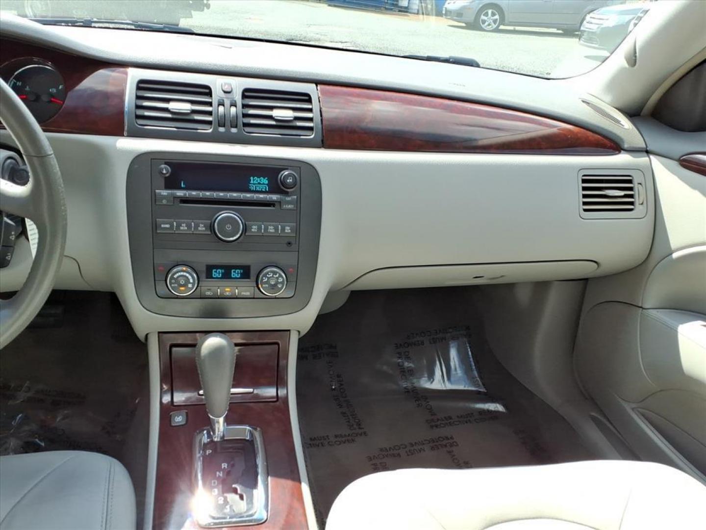 2009 Blue Buick Lucerne CXL Special Edition (1G4HD57M59U) with an 3.9L 3.9L Flex Fuel V6 227hp 237ft. lbs. Fuel Injected engine, 4-Speed Automatic transmission, located at 50 Eastern Blvd., Essex, MD, 21221, (410) 686-3444, 39.304367, -76.484947 - Photo#15