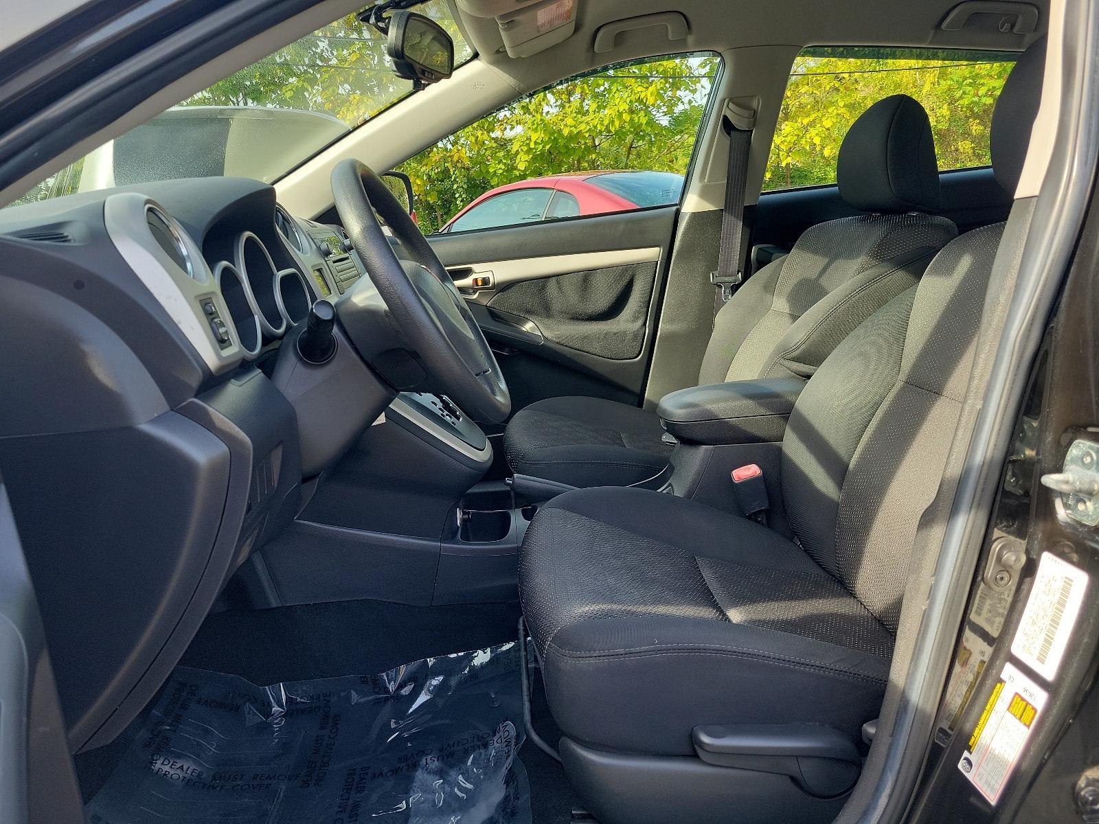 2009 Jet Black Metallic - 19U /Ebony - 14C Pontiac Vibe w/1SB (5Y2SP67059Z) with an ENGINE, 2.4L VARIABLE VALVE TIMING INTELLIGENCE 4-CYLINDER engine, located at 50 Eastern Blvd., Essex, MD, 21221, (410) 686-3444, 39.304367, -76.484947 - Rev up your daily commute with this stylish 2009 Pontiac Vibe w/1SB 4dr hb fwd w/1sb. Its radiant jet black metallic exterior and sophisticated ebony interior create a stunning visual contrast. Under the hood, the car is equipped with a 2.4L Variable Valve Timing Intelligence 4-Cylinder engine which - Photo #12