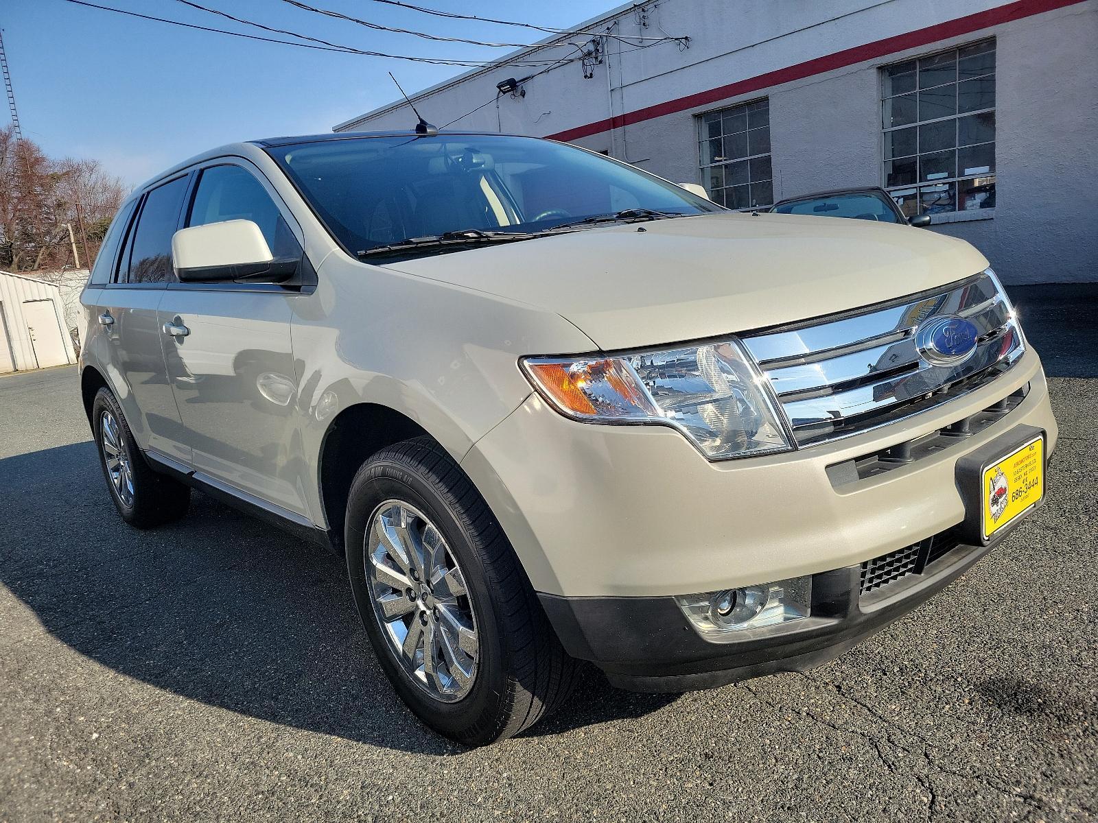 2007 Light Sage Metallic - NH /Charcoal - W Ford Edge SEL PLUS (2FMDK49C37B) with an 3.5L V6 DURATEC ENGINE engine, located at 50 Eastern Blvd., Essex, MD, 21221, (410) 686-3444, 39.304367, -76.484947 - Experience the perfect blend of convenience, style, and power with our 2007 Ford Edge SEL PLUS awd 4dr sel plus edition. Exuding a classic tan exterior, this midsize SUV is powered by a 3.5l v6 duratec engine which delivers an impressive performance with superb efficiency. Its all-wheel-drive capabi - Photo #2