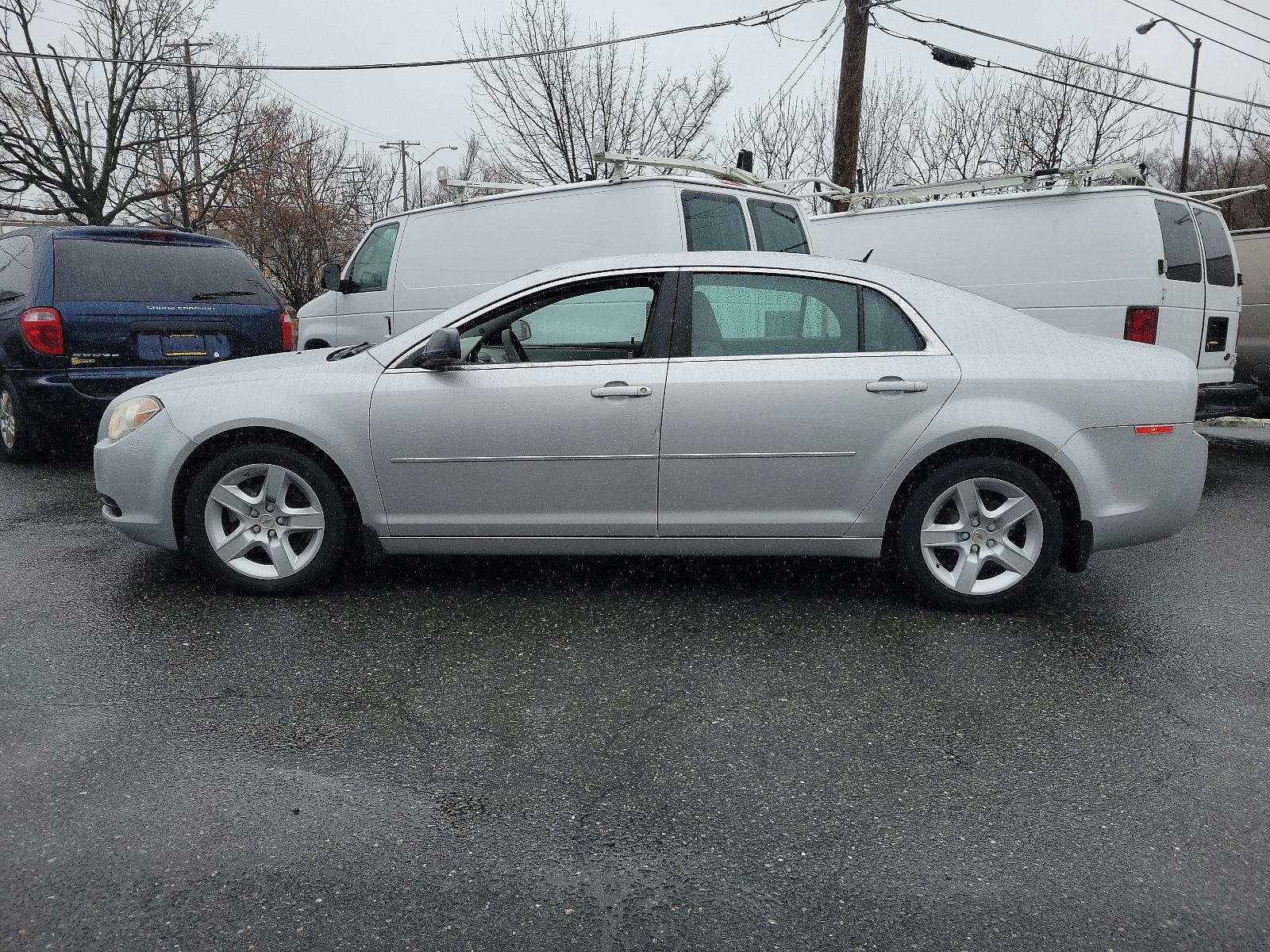 2011 Silver Ice Metallic - 17U /Titanium - 83B Chevrolet Malibu LS w/1LS (1G1ZB5E16BF) with an ENGINE, ECOTEC 2.4L DOHC, 16-VALVE, 4-CYLINDER VARIABLE VALVE TIMING MFI engine, located at 50 Eastern Blvd., Essex, MD, 21221, (410) 686-3444, 39.304367, -76.484947 - Experience the blend of comfort, practicality, and performance in this 2011 Chevrolet Malibu LS w/1LS, 4-door sedan, showcased in a radiant Silver Ice Metallic exterior. The striking silhouette elegantly complements the modern and sophisticated Titanium interiorheavily loaded to provide the utmost c - Photo #5