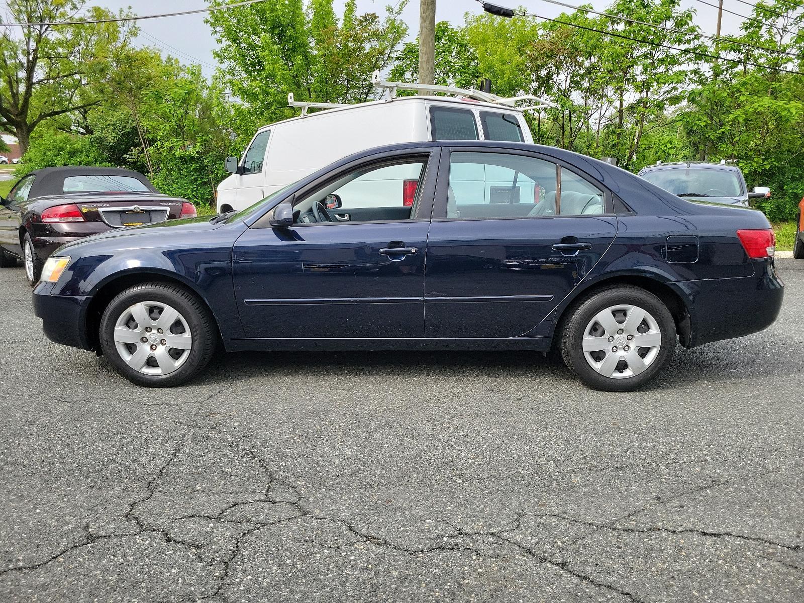 2008 Deepwater Blue - P1 /Gray - FZ Hyundai Sonata GLS (5NPET46C08H) with an 2.4L DOHC CVVT 16-valve I4 engine engine, located at 50 Eastern Blvd., Essex, MD, 21221, (410) 686-3444, 39.304367, -76.484947 - Presenting our stunning 2008 Hyundai Sonata GLS, a perfect blend of impressive style and outstanding performance. Nestled in its hood is a robust 2.4L DOHC CVVT 16-valve i4 engine, ensuring a smooth and powerful driving experience. This sedan's exterior is a striking deepwater blue, radiating a stat - Photo #6