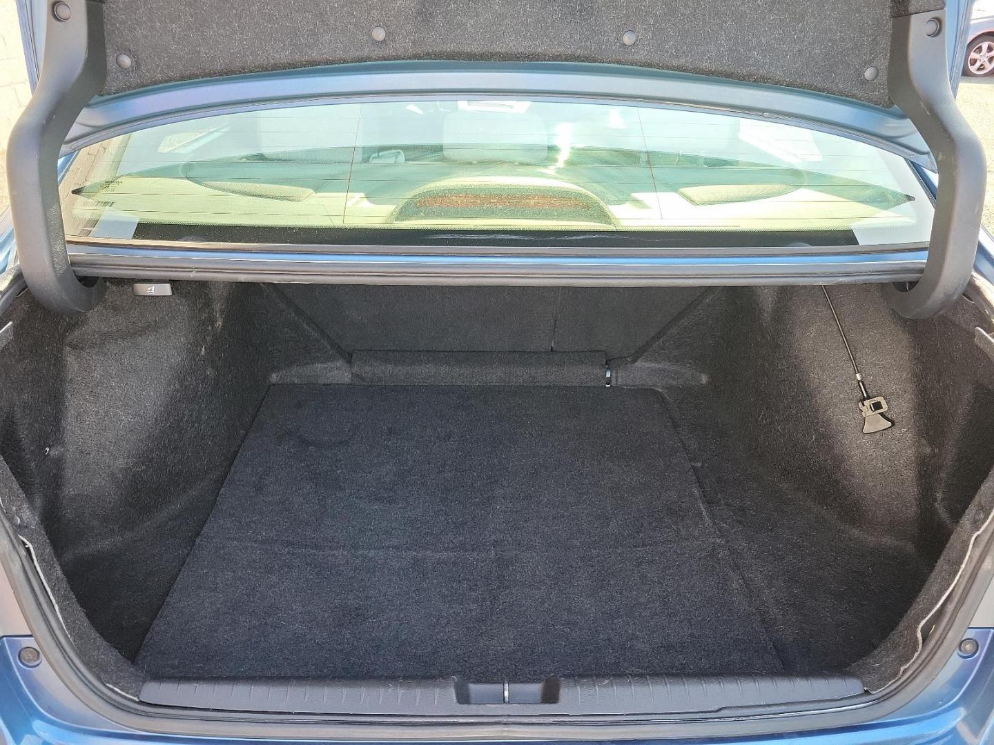 2006 Blue Honda Civic (1HGFA16856L) with an 1.8L 4 Cylinder Fuel Injected engine, Automatic transmission, located at 50 Eastern Blvd., Essex, MD, 21221, (410) 686-3444, 39.304367, -76.484947 - Photo#41