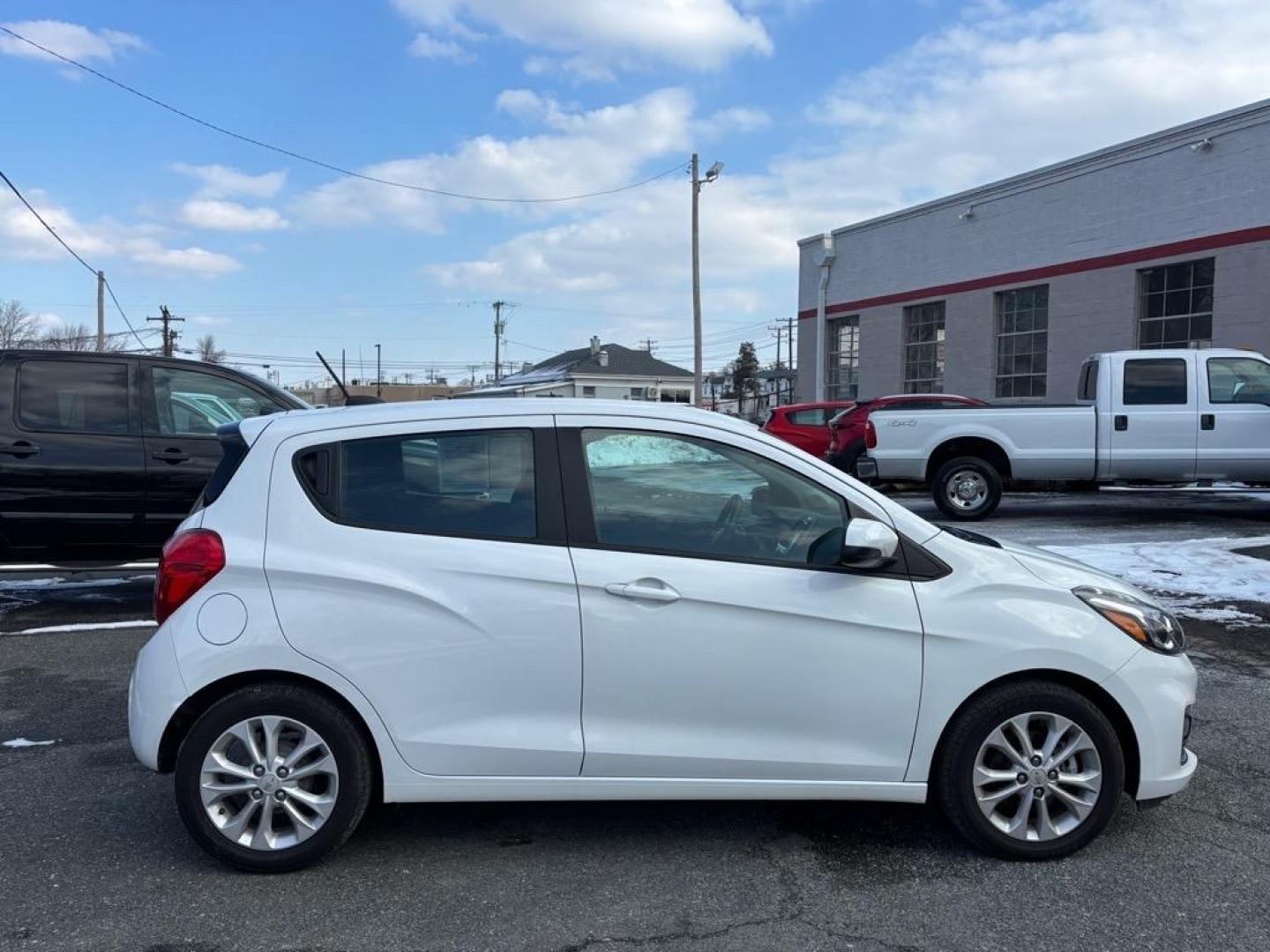2021 White Chevrolet Spark 1LT CVT (KL8CD6SAXMC) with an 1.4L 4 Cylinder Fuel Injected engine, Automatic transmission, located at 50 Eastern Blvd., Essex, MD, 21221, (410) 686-3444, 39.304367, -76.484947 - Photo#5