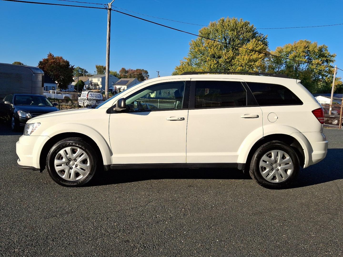 2018 White Dodge Journey SE (3C4PDCAB7JT) with an 2.4L 4 Cylinder Sequential-Port F.I. engine, Automatic transmission, located at 50 Eastern Blvd., Essex, MD, 21221, (410) 686-3444, 39.304367, -76.484947- Photo#6