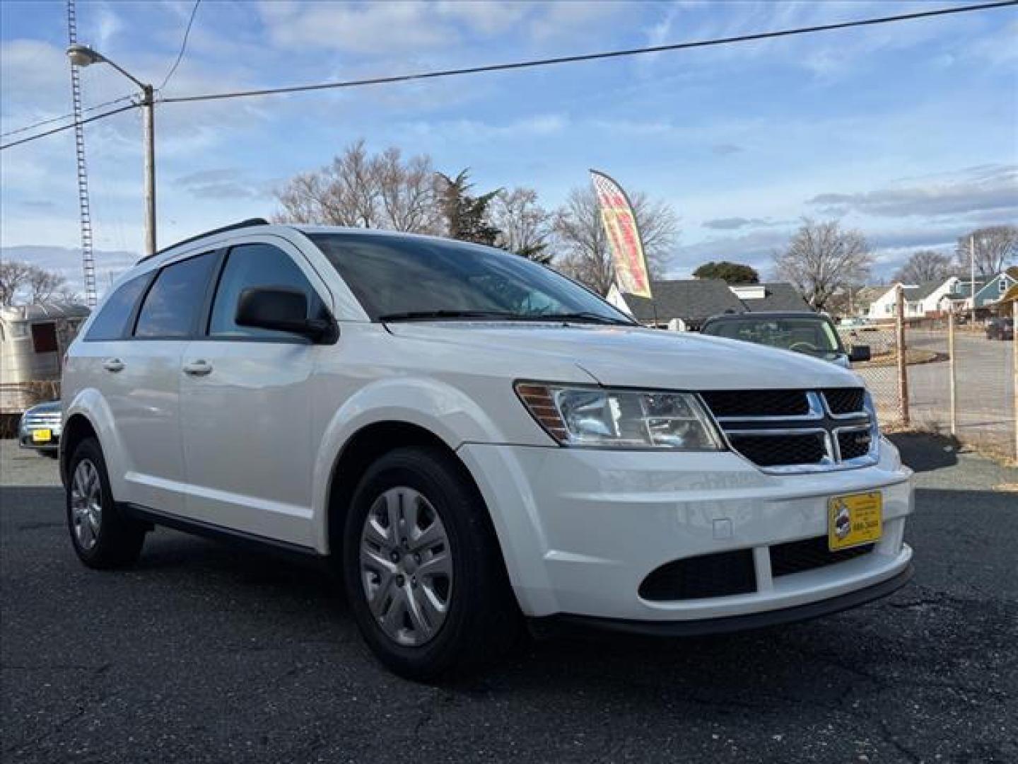2018 White Dodge Journey SE (3C4PDCAB7JT) with an 2.4L 4 Cylinder Sequential-Port F.I. engine, Automatic transmission, located at 50 Eastern Blvd., Essex, MD, 21221, (410) 686-3444, 39.304367, -76.484947 - Photo#7