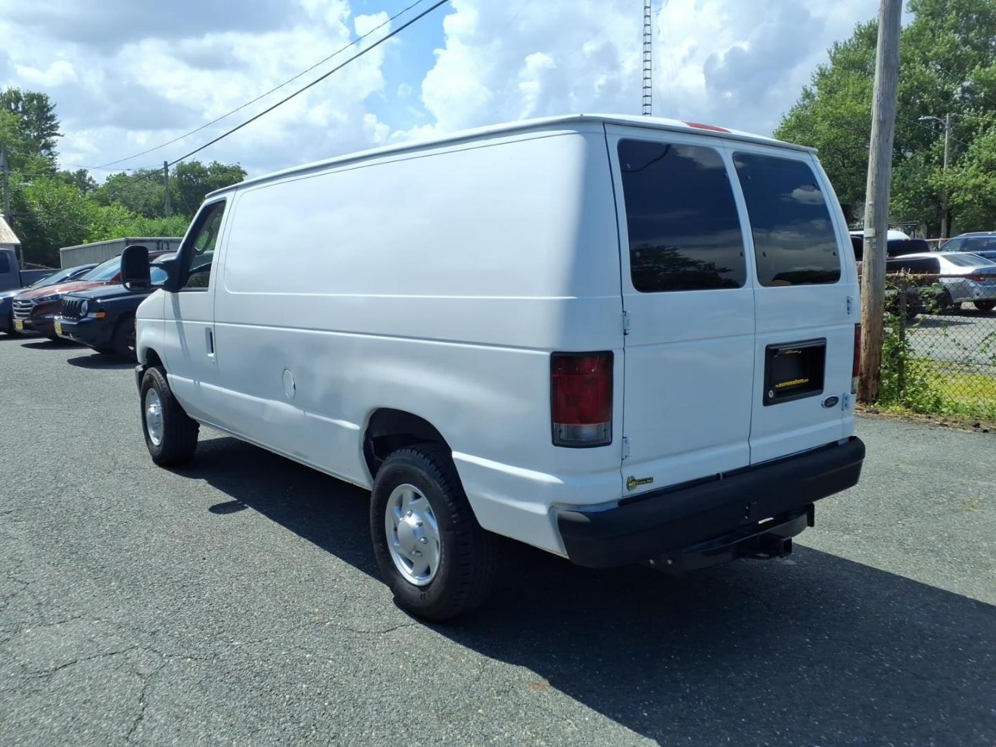 2008 Ford E-Series E-250 (1FTNE24W08D) with an 4.6L 8 Cylinder Sequential-Port F.I. engine, Not Specified transmission, located at 50 Eastern Blvd., Essex, MD, 21221, (410) 686-3444, 39.304367, -76.484947- Photo#1