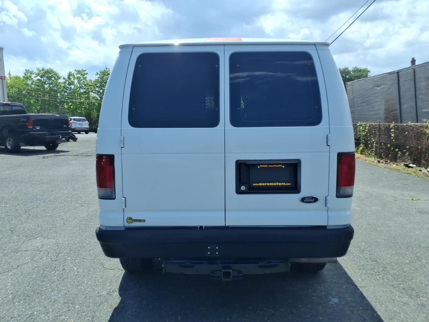 2008 Ford E-Series E-250 (1FTNE24W08D) with an 4.6L 8 Cylinder Sequential-Port F.I. engine, Not Specified transmission, located at 50 Eastern Blvd., Essex, MD, 21221, (410) 686-3444, 39.304367, -76.484947- Photo#2