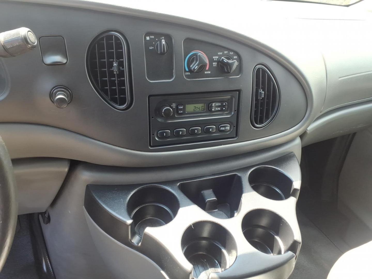2008 Ford E-Series E-250 (1FTNE24W08D) with an 4.6L 8 Cylinder Sequential-Port F.I. engine, Not Specified transmission, located at 50 Eastern Blvd., Essex, MD, 21221, (410) 686-3444, 39.304367, -76.484947- Photo#10