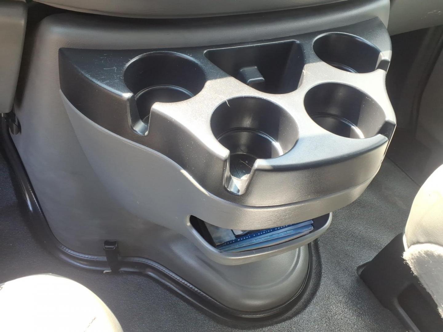 2008 Ford E-Series E-250 (1FTNE24W08D) with an 4.6L 8 Cylinder Sequential-Port F.I. engine, Not Specified transmission, located at 50 Eastern Blvd., Essex, MD, 21221, (410) 686-3444, 39.304367, -76.484947- Photo#11