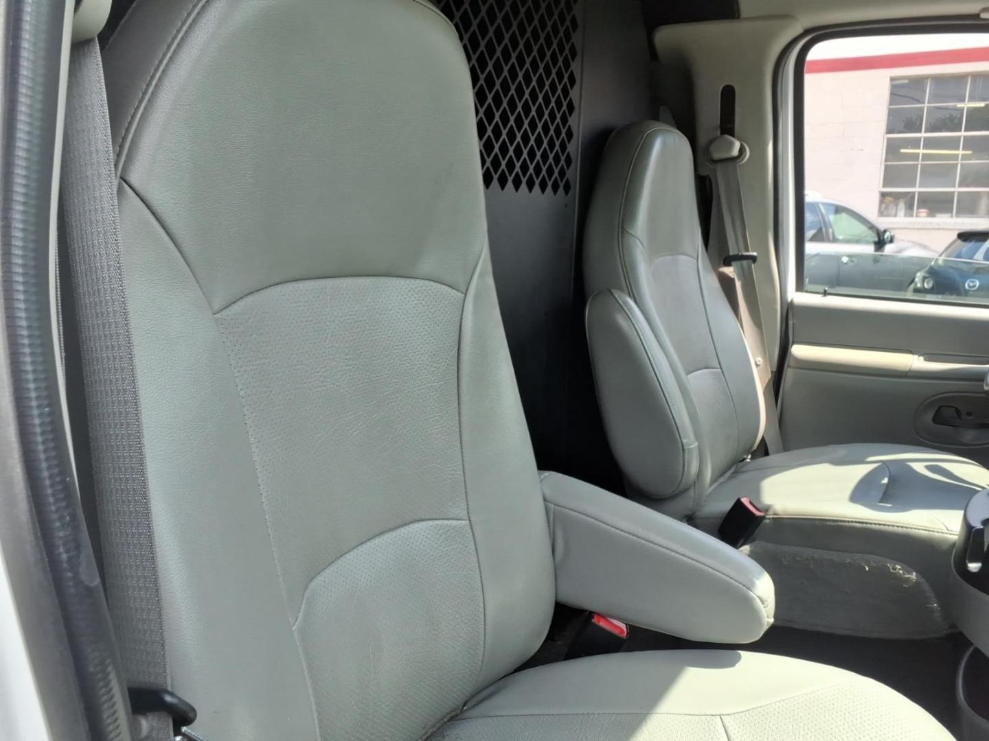 2008 Ford E-Series E-250 (1FTNE24W08D) with an 4.6L 8 Cylinder Sequential-Port F.I. engine, Not Specified transmission, located at 50 Eastern Blvd., Essex, MD, 21221, (410) 686-3444, 39.304367, -76.484947- Photo#15