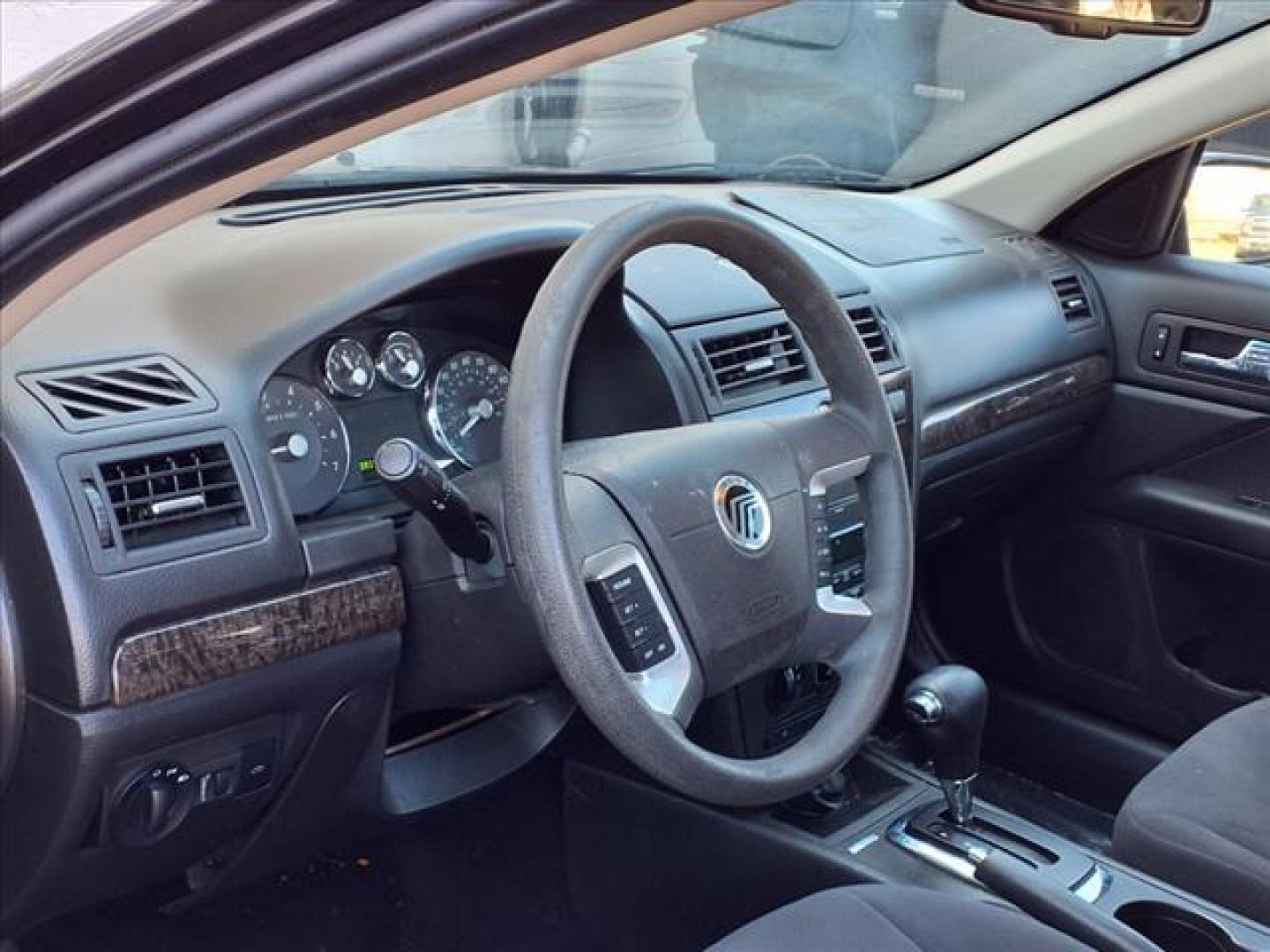 2009 Black Mercury Milan I-4 (3MEHM07Z39R) with an 2.3L 4 Cylinder Sequential-Port F.I. engine, Automatic transmission, located at 50 Eastern Blvd., Essex, MD, 21221, (410) 686-3444, 39.304367, -76.484947 - Photo#7
