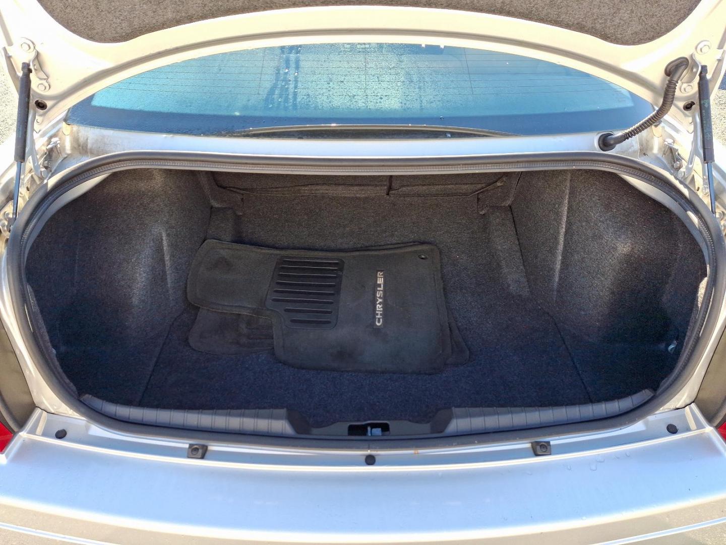 2009 Silver Chrysler 300 LX (2C3KA43DX9H) with an 2.7L 6 Cylinder Sequential-Port F.I. engine, Automatic transmission, located at 50 Eastern Blvd., Essex, MD, 21221, (410) 686-3444, 39.304367, -76.484947 - Photo#45