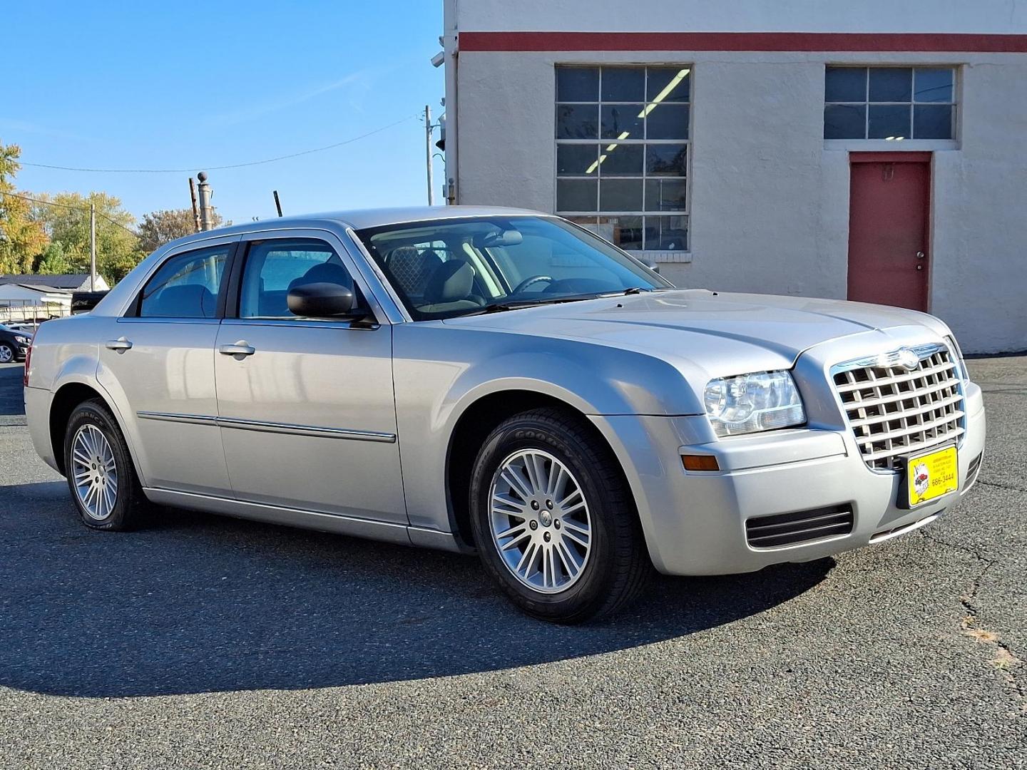 2009 Silver Chrysler 300 LX (2C3KA43DX9H) with an 2.7L 6 Cylinder Sequential-Port F.I. engine, Automatic transmission, located at 50 Eastern Blvd., Essex, MD, 21221, (410) 686-3444, 39.304367, -76.484947 - Photo#22