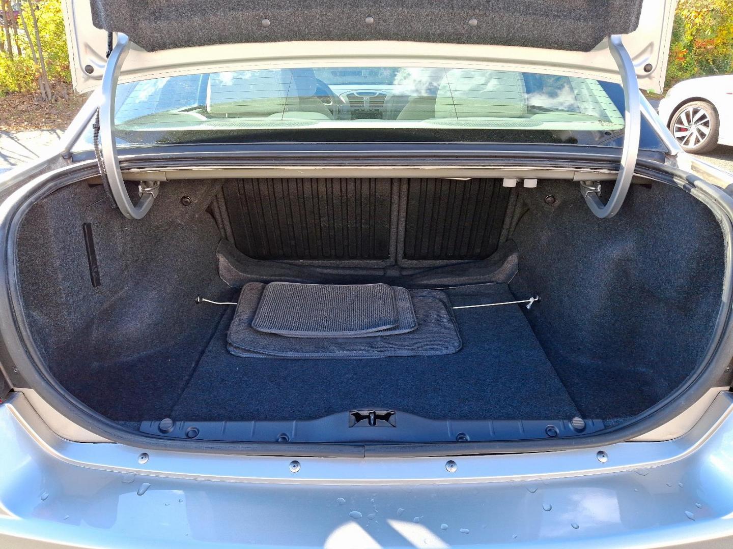 2006 Silver Chevrolet Malibu LS (1G1ZS51F36F) with an 2.2L 4 Cylinder Fuel Injected engine, Automatic transmission, located at 50 Eastern Blvd., Essex, MD, 21221, (410) 686-3444, 39.304367, -76.484947 - Photo#44