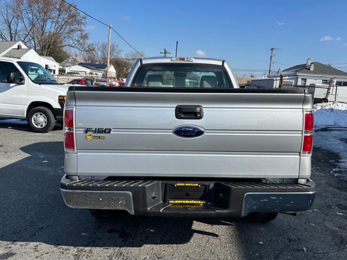 2009 Brilliant Silver Clearcoat Metallic Ford F-150 XL (1FTRF12819K) with an 4.6L 4.6L 3V V8 292hp 320ft. lbs. Sequential-Port F.I. engine, 6-Speed Automatic transmission, located at 50 Eastern Blvd., Essex, MD, 21221, (410) 686-3444, 39.304367, -76.484947 - Photo#3