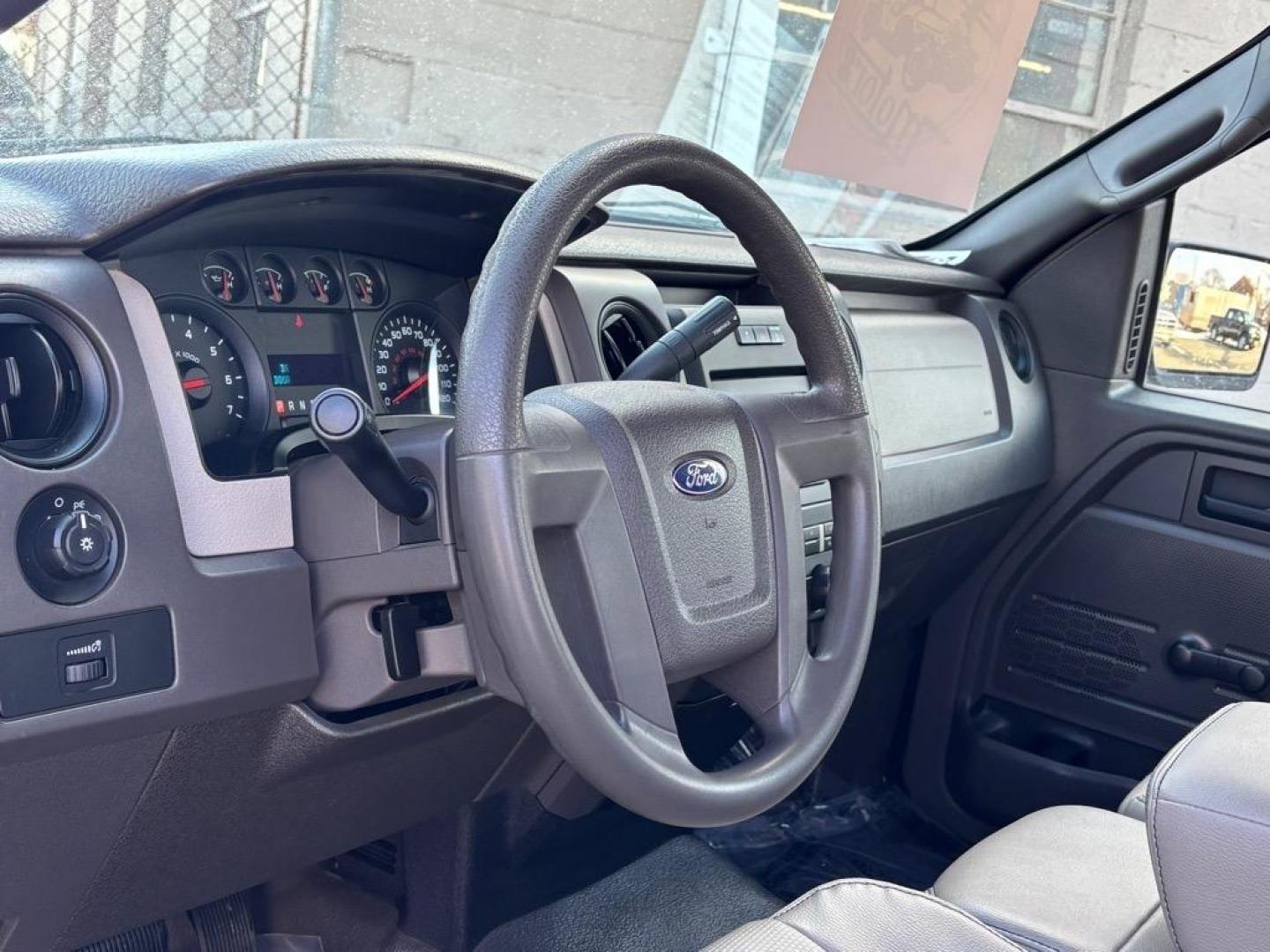 2009 Brilliant Silver Clearcoat Metallic Ford F-150 XL (1FTRF12819K) with an 4.6L 4.6L 3V V8 292hp 320ft. lbs. Sequential-Port F.I. engine, 6-Speed Automatic transmission, located at 50 Eastern Blvd., Essex, MD, 21221, (410) 686-3444, 39.304367, -76.484947 - Photo#10