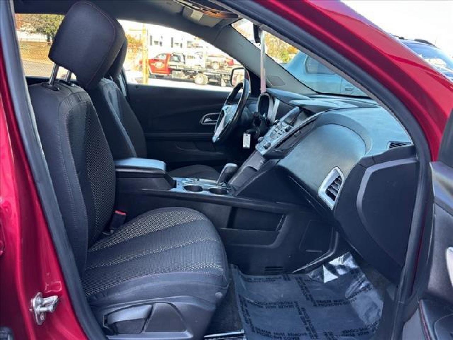 2015 Crystal Red Tintcoat Chevrolet Equinox LT (2GNALBEKXF1) with an 2.4L 4 Cylinder Fuel Injected engine, Automatic transmission, located at 50 Eastern Blvd., Essex, MD, 21221, (410) 686-3444, 39.304367, -76.484947 - Photo#18