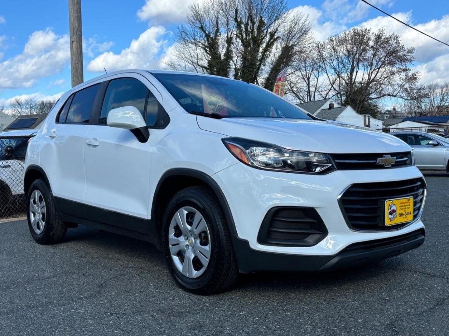2017 Summit White Chevrolet Trax LS (3GNCJKSB1HL) with an 1.4L 4 Cylinder Sequential-Port F.I. engine, Automatic transmission, located at 50 Eastern Blvd., Essex, MD, 21221, (410) 686-3444, 39.304367, -76.484947 - Photo#7