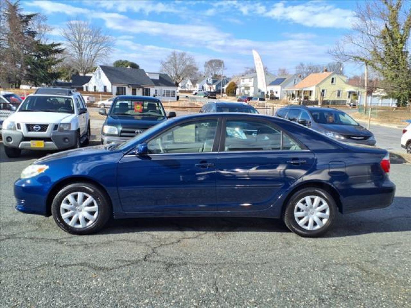 2005 Indigo Ink Pearl Toyota Camry LE (4T1BE30K15U) with an 2.4L 2.4L I4 160hp 163ft. lbs. Fuel Injected engine, Automatic transmission, located at 50 Eastern Blvd., Essex, MD, 21221, (410) 686-3444, 39.304367, -76.484947 - Photo#1