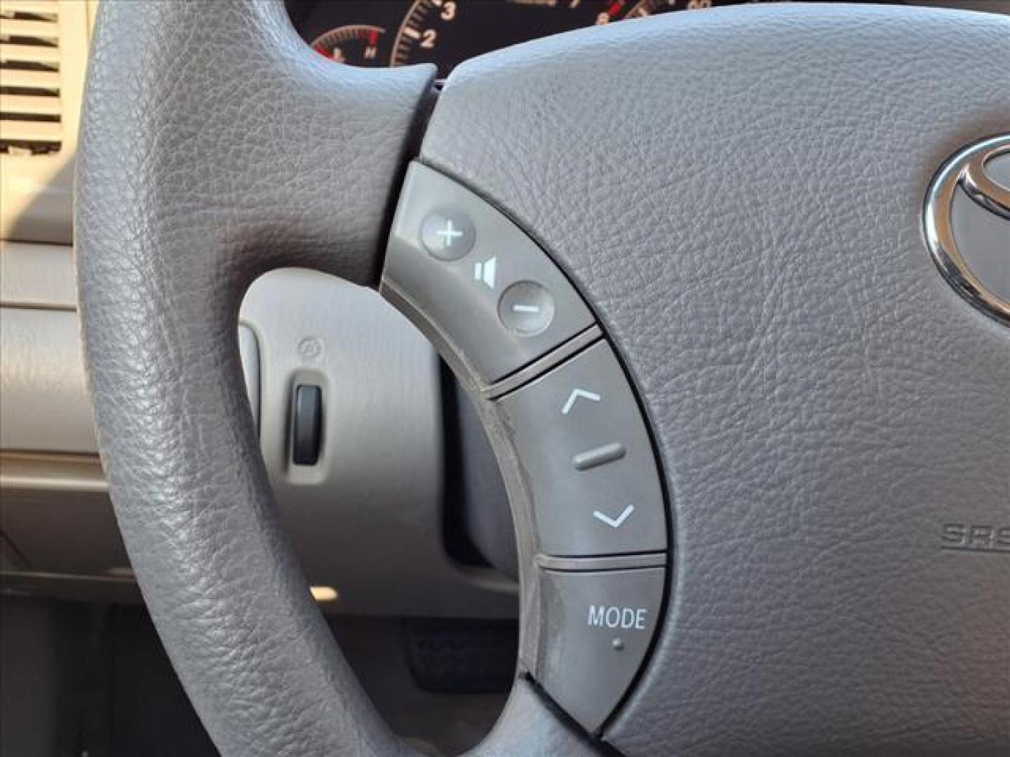 2005 Indigo Ink Pearl Toyota Camry LE (4T1BE30K15U) with an 2.4L 2.4L I4 160hp 163ft. lbs. Fuel Injected engine, Automatic transmission, located at 50 Eastern Blvd., Essex, MD, 21221, (410) 686-3444, 39.304367, -76.484947 - Photo#19