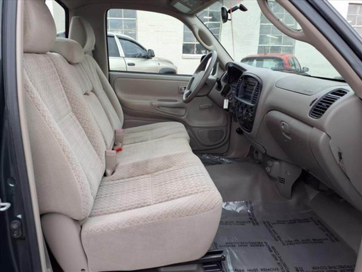 2005 Timberland Mica Toyota Tundra Base (5TBKT42115S) with an 4.7L 8 Cylinder Fuel Injected engine, AT4X4 transmission, located at 50 Eastern Blvd., Essex, MD, 21221, (410) 686-3444, 39.304367, -76.484947 - Photo#12