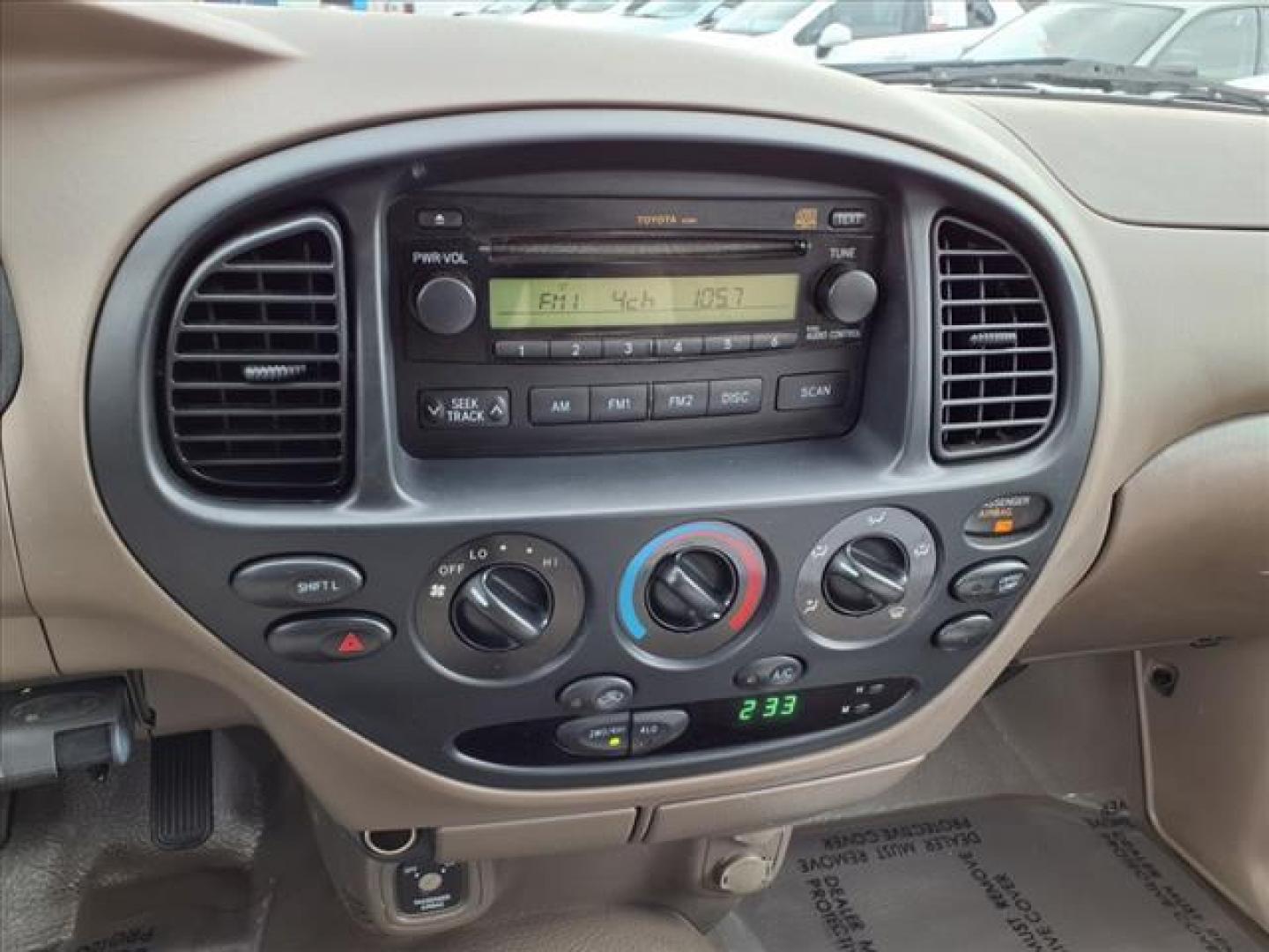 2005 Timberland Mica Toyota Tundra Base (5TBKT42115S) with an 4.7L 8 Cylinder Fuel Injected engine, AT4X4 transmission, located at 50 Eastern Blvd., Essex, MD, 21221, (410) 686-3444, 39.304367, -76.484947 - Photo#15
