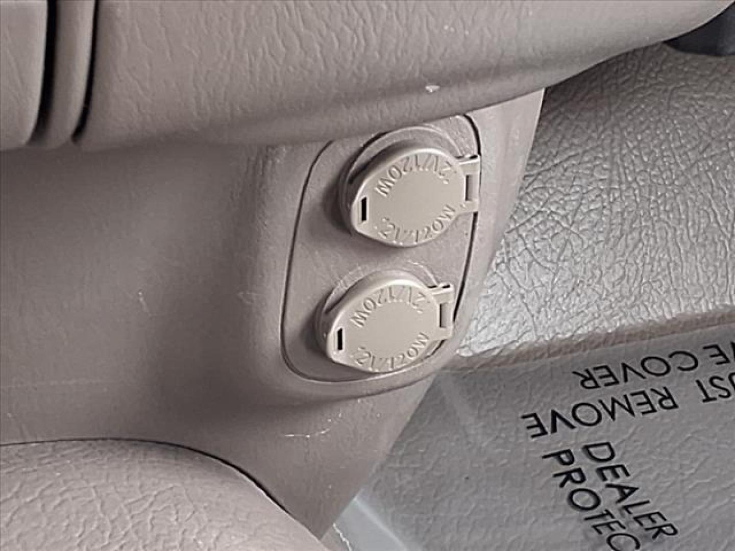 2005 Timberland Mica Toyota Tundra Base (5TBKT42115S) with an 4.7L 8 Cylinder Fuel Injected engine, AT4X4 transmission, located at 50 Eastern Blvd., Essex, MD, 21221, (410) 686-3444, 39.304367, -76.484947 - Photo#18