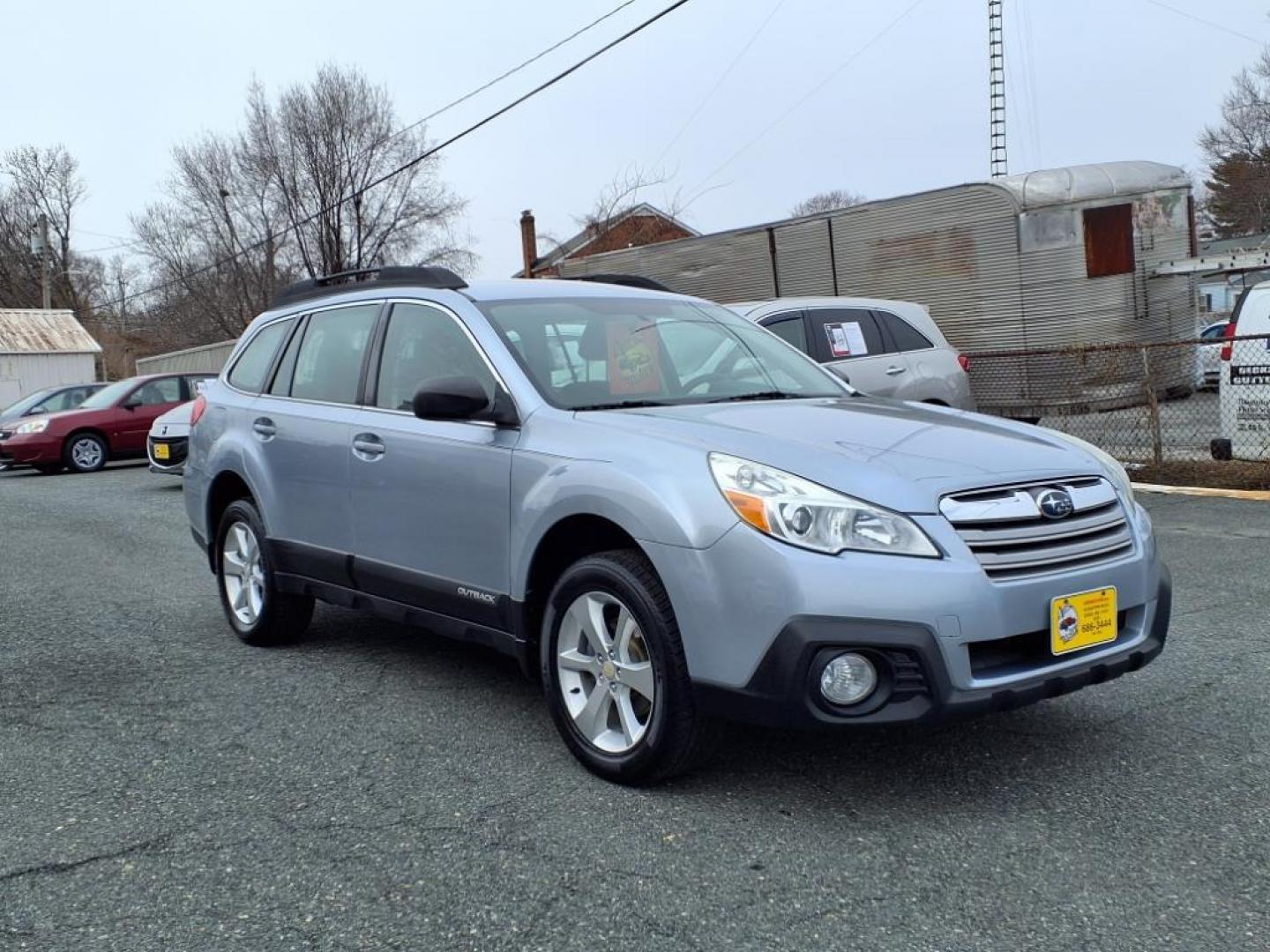 2014 Ice Silver Metallic Subaru Outback 2.5i (4S4BRBAC0E3) with an 2.5L 4 Cylinder Sequential-Port F.I. engine, AT4X4 transmission, located at 50 Eastern Blvd., Essex, MD, 21221, (410) 686-3444, 39.304367, -76.484947 - Photo#7