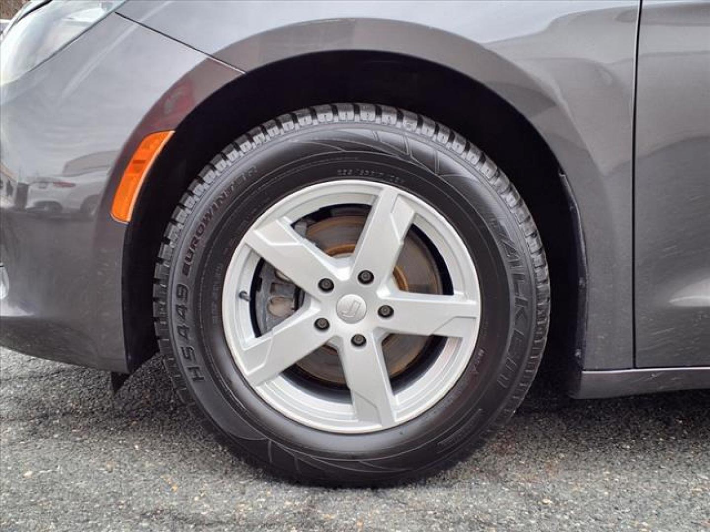 2017 Granite Crystal Metallic Clear Coat Chrysler Pacifica Touring (2C4RC1DG1HR) with an 3.6L 6 Cylinder Sequential-Port F.I. engine, Automatic transmission, located at 50 Eastern Blvd., Essex, MD, 21221, (410) 686-3444, 39.304367, -76.484947 - Photo#10