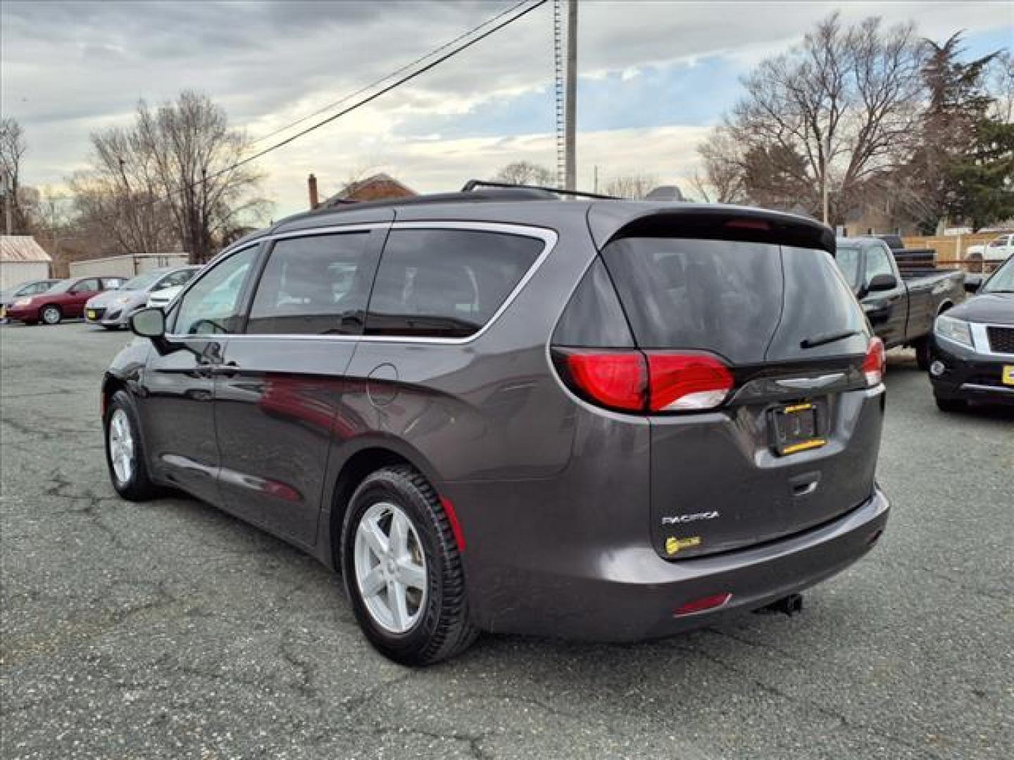 2017 Granite Crystal Metallic Clear Coat Chrysler Pacifica Touring (2C4RC1DG1HR) with an 3.6L 6 Cylinder Sequential-Port F.I. engine, Automatic transmission, located at 50 Eastern Blvd., Essex, MD, 21221, (410) 686-3444, 39.304367, -76.484947 - Photo#2