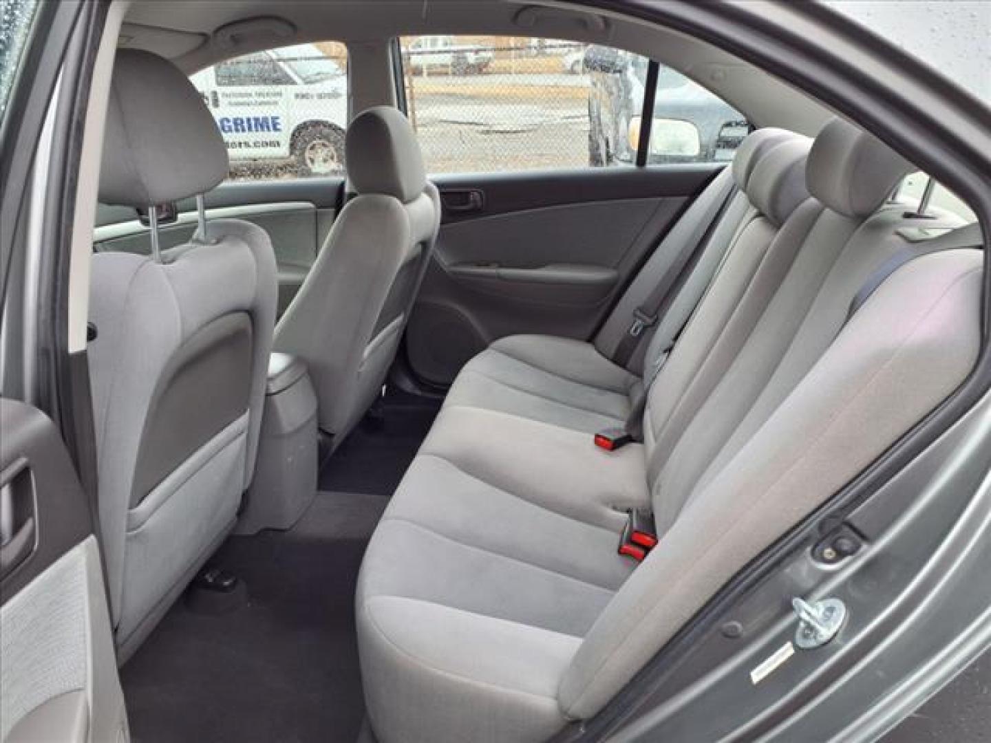 2009 Slate Blue Hyundai SONATA GLS (5NPET46C09H) with an 2.4L 2.4L I4 175hp 168ft. lbs. Fuel Injected engine, 5-Speed Shiftable Automatic transmission, located at 50 Eastern Blvd., Essex, MD, 21221, (410) 686-3444, 39.304367, -76.484947 - Photo#12