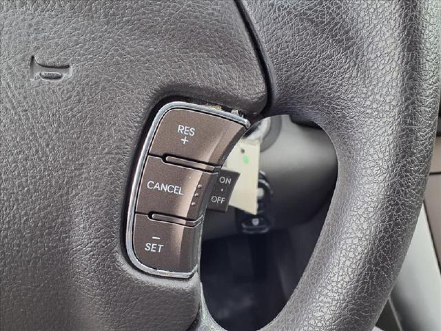 2009 Slate Blue Hyundai SONATA GLS (5NPET46C09H) with an 2.4L 2.4L I4 175hp 168ft. lbs. Fuel Injected engine, 5-Speed Shiftable Automatic transmission, located at 50 Eastern Blvd., Essex, MD, 21221, (410) 686-3444, 39.304367, -76.484947 - Photo#20