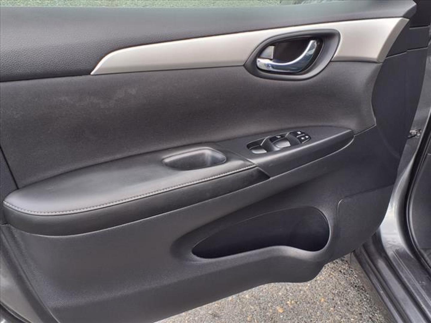 2016 Gun Metallic Nissan Sentra S (3N1AB7AP1GL) with an 1.8L 4 Cylinder Sequential-Port F.I. engine, Automatic transmission, located at 50 Eastern Blvd., Essex, MD, 21221, (410) 686-3444, 39.304367, -76.484947 - Photo#9