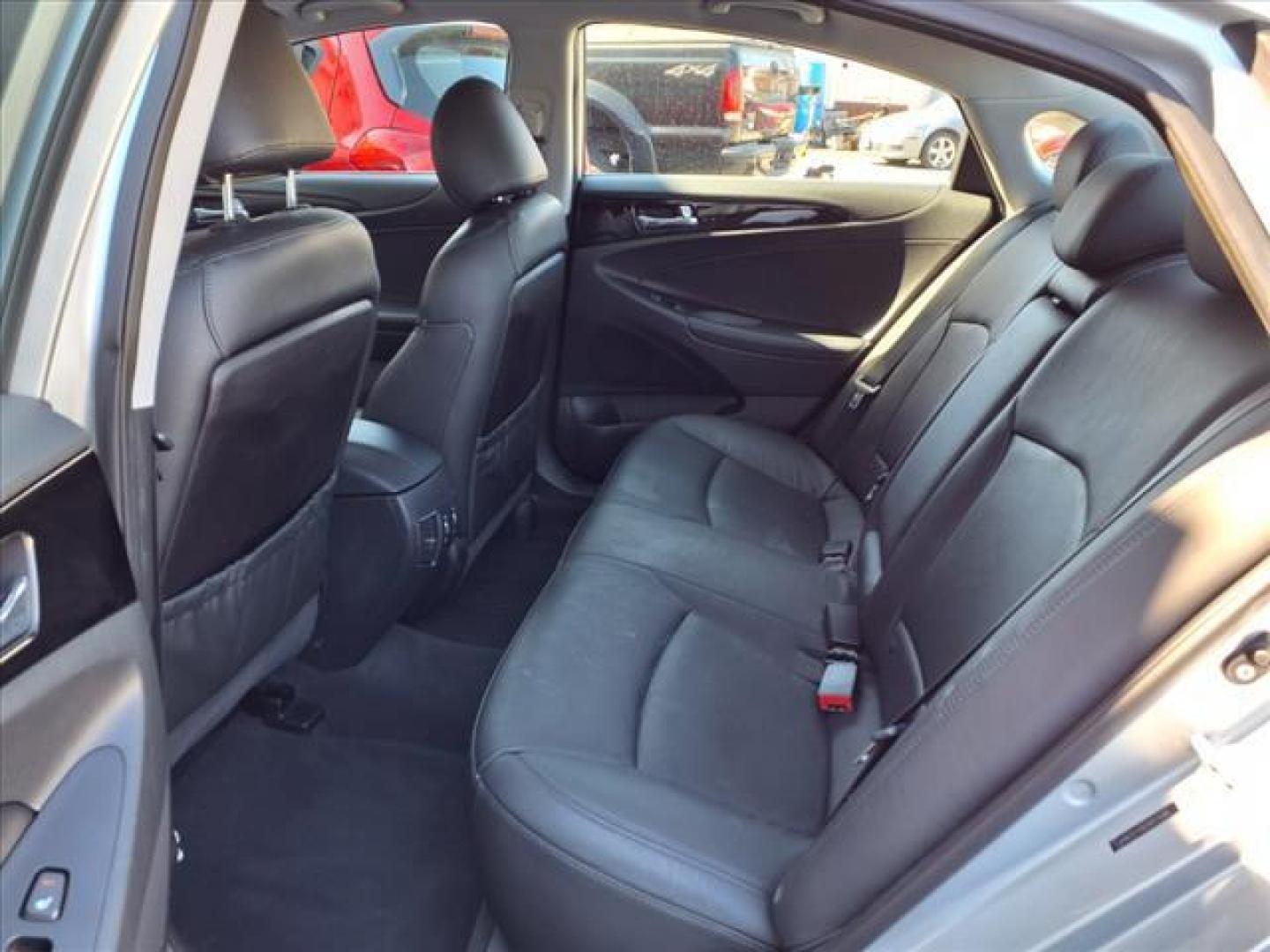 2012 Silver Hyundai SONATA Limited (5NPEC4AC8CH) with an 2.4L 2.4L I4 198hp 184ft. lbs. Fuel Injected engine, 6-Speed Shiftable Automatic transmission, located at 50 Eastern Blvd., Essex, MD, 21221, (410) 686-3444, 39.304367, -76.484947 - Photo#12
