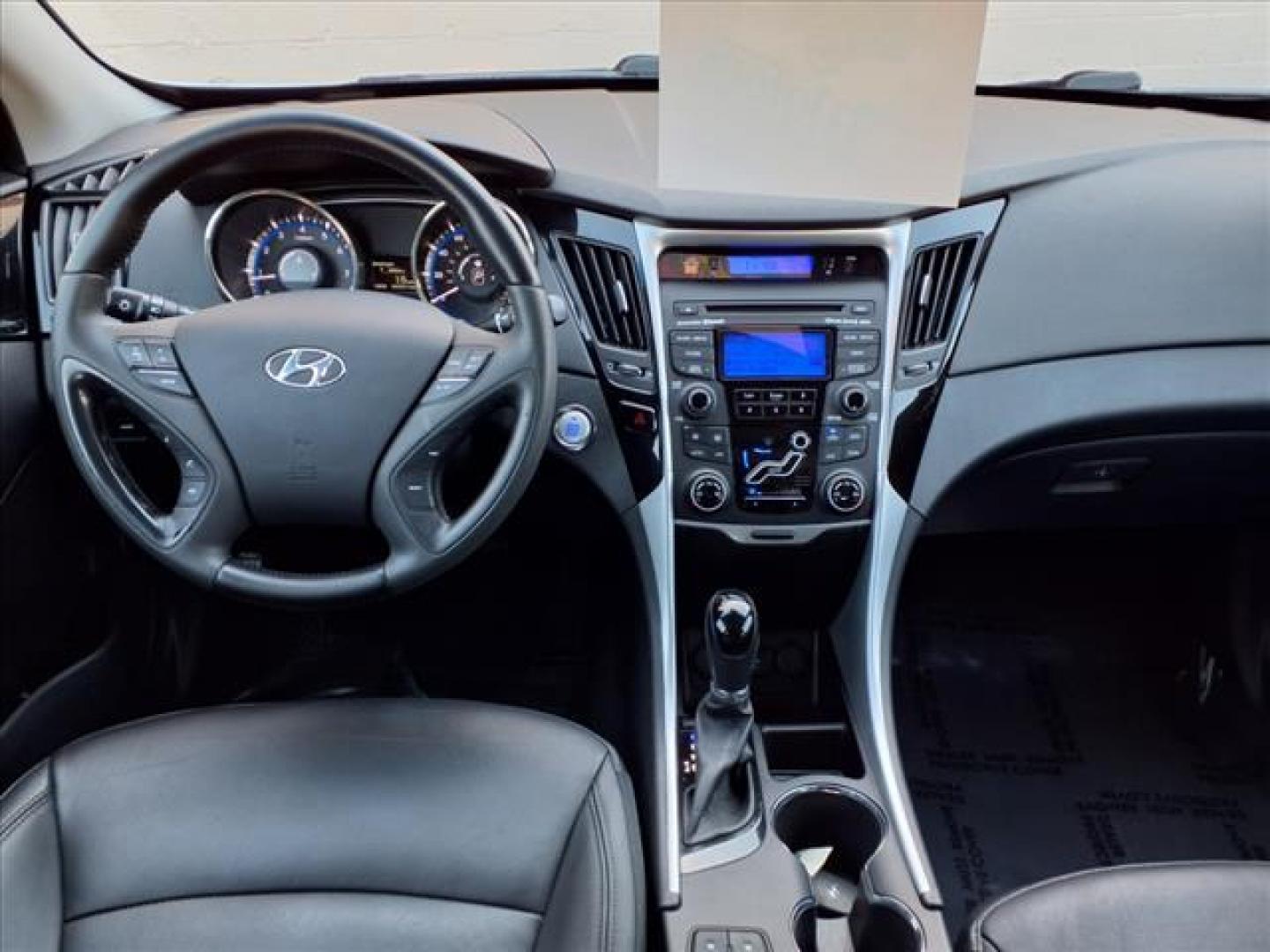 2012 Silver Hyundai SONATA Limited (5NPEC4AC8CH) with an 2.4L 2.4L I4 198hp 184ft. lbs. Fuel Injected engine, 6-Speed Shiftable Automatic transmission, located at 50 Eastern Blvd., Essex, MD, 21221, (410) 686-3444, 39.304367, -76.484947 - Photo#14