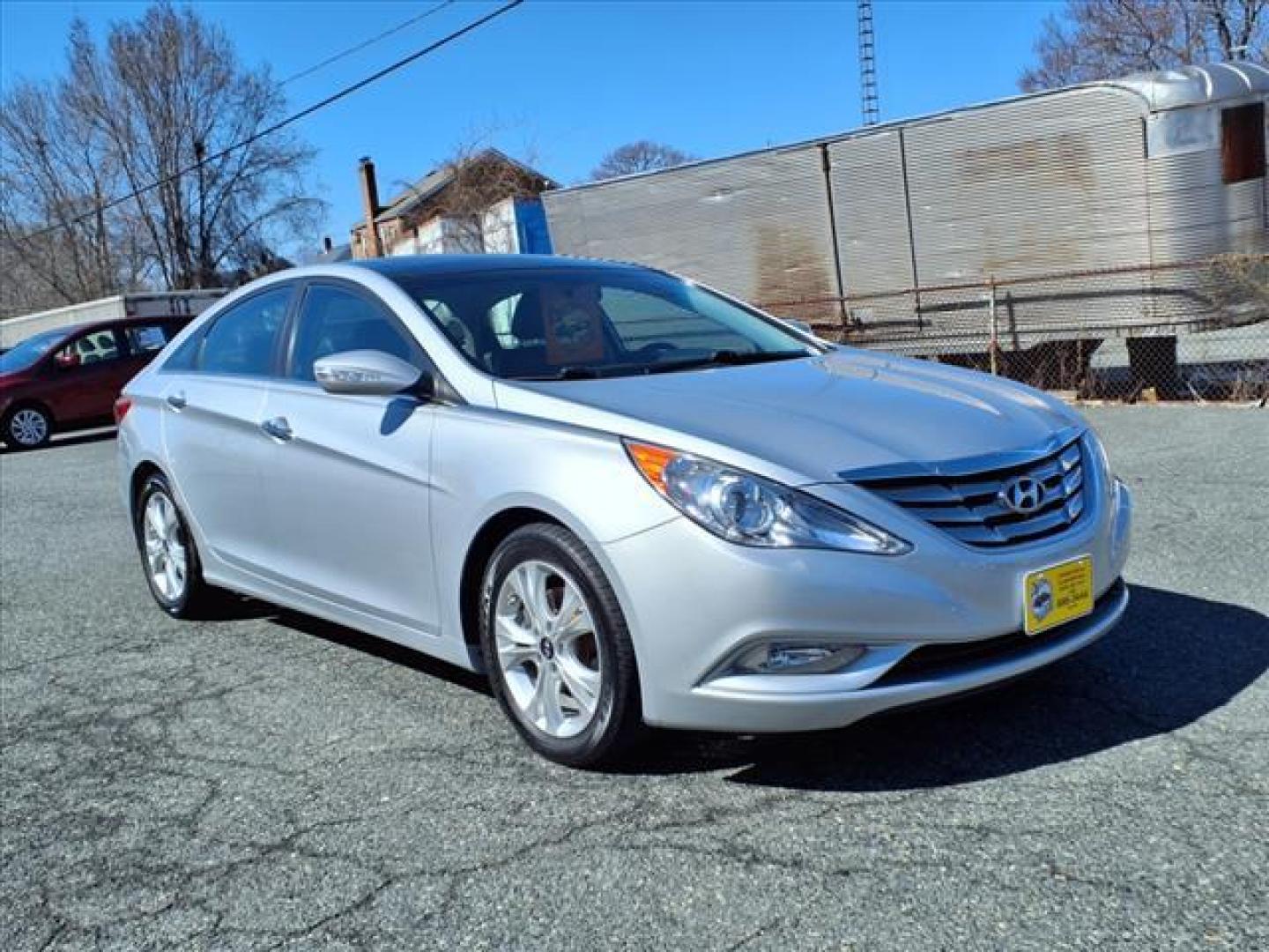 2012 Silver Hyundai SONATA Limited (5NPEC4AC8CH) with an 2.4L 2.4L I4 198hp 184ft. lbs. Fuel Injected engine, 6-Speed Shiftable Automatic transmission, located at 50 Eastern Blvd., Essex, MD, 21221, (410) 686-3444, 39.304367, -76.484947 - Photo#6